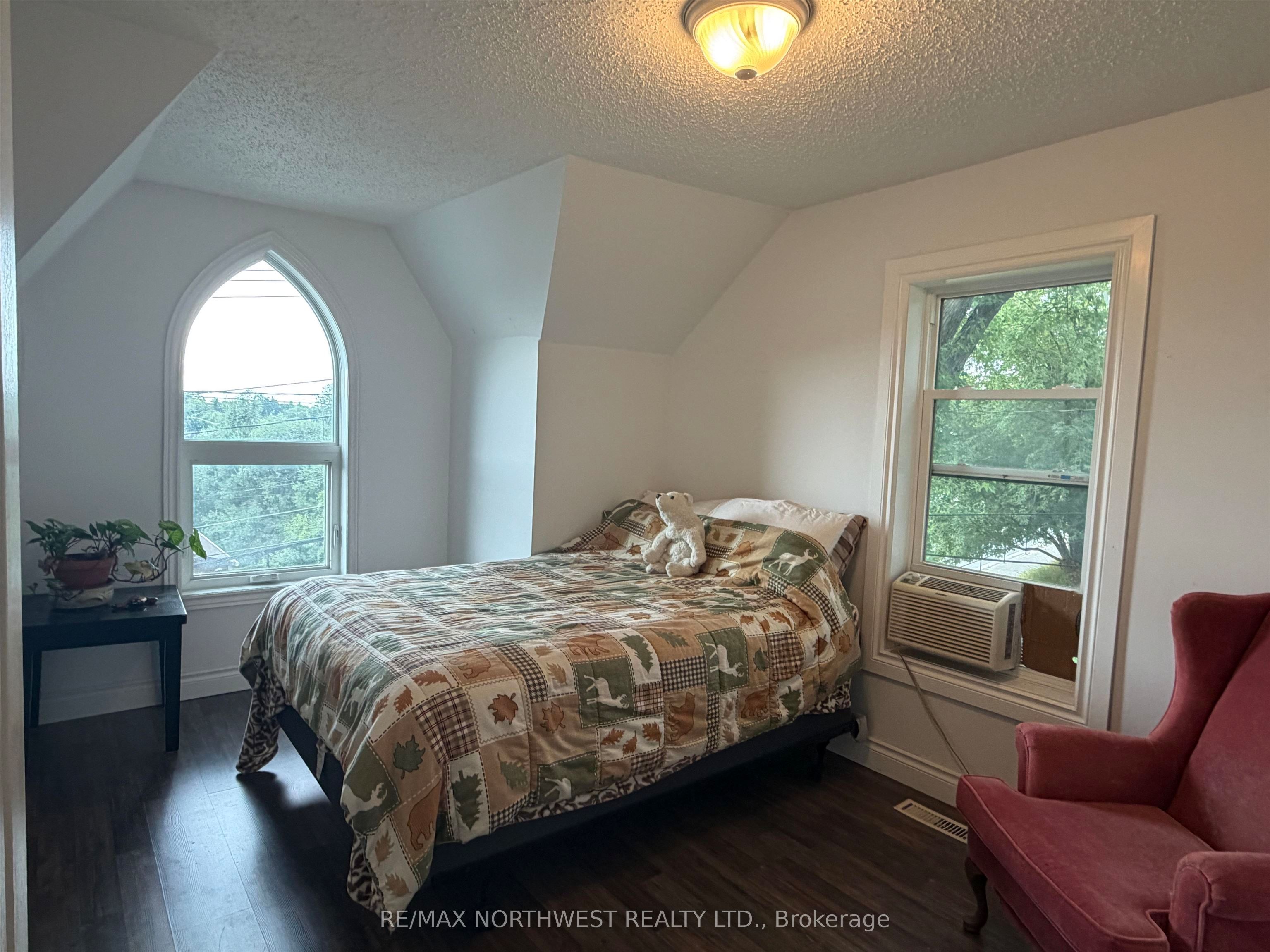 512 Third Street South Property Photo 11