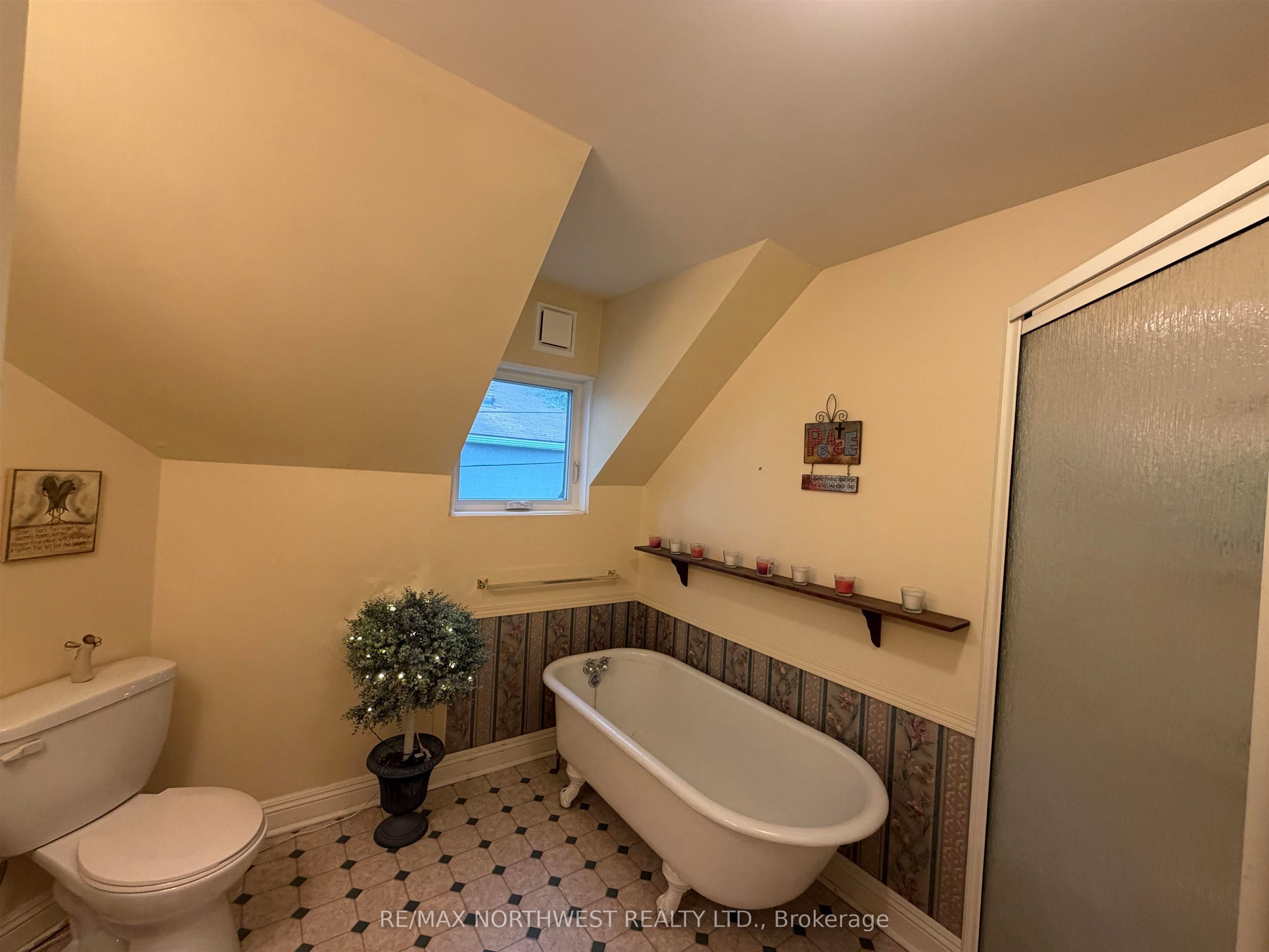 512 Third Street South Property Photo 15