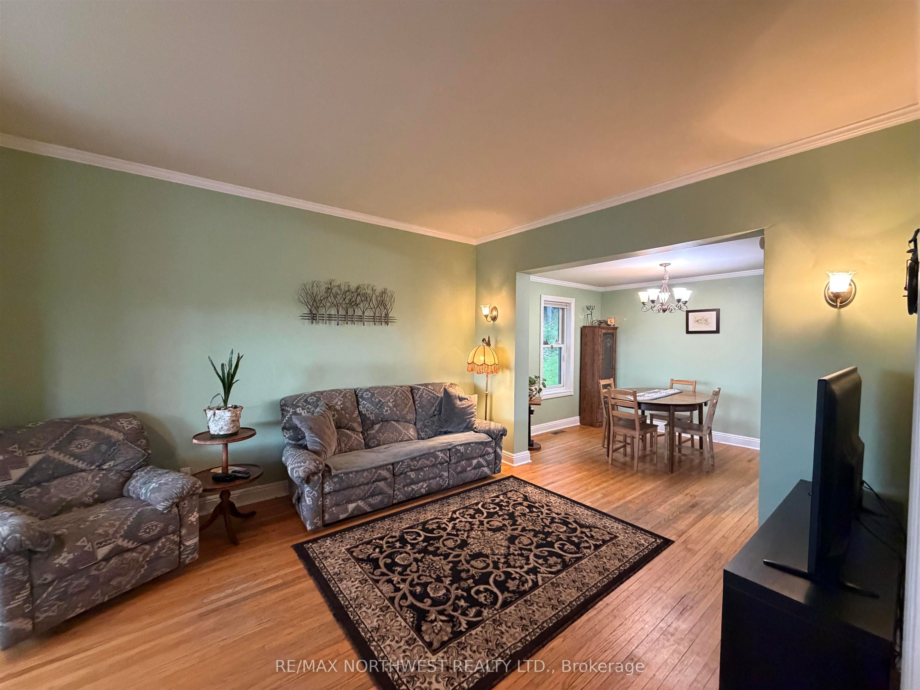 512 Third Street South Property Photo 17