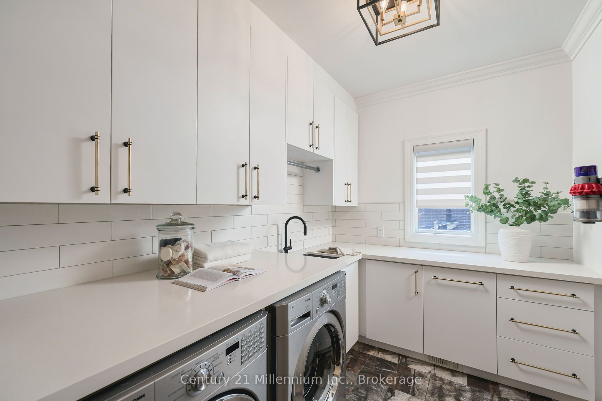 129 Blueski George Crescent Property Photo 19