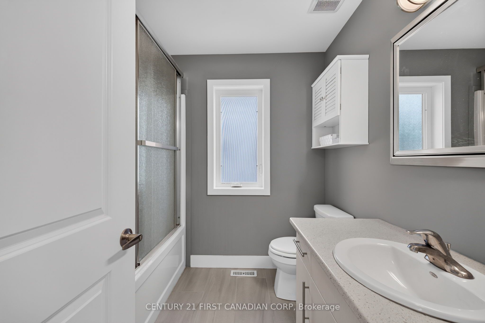 362 Edgevalley Road Property Photo 26