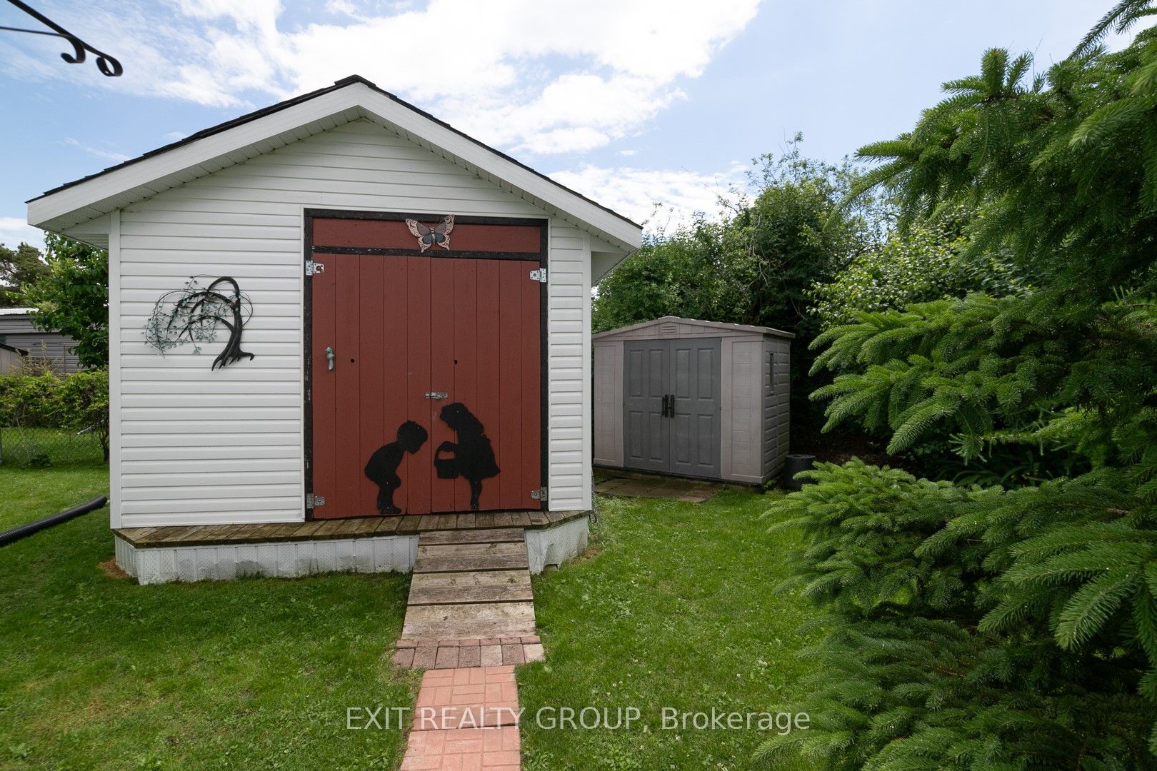 107 Eastview Boulevard Property Photo 25