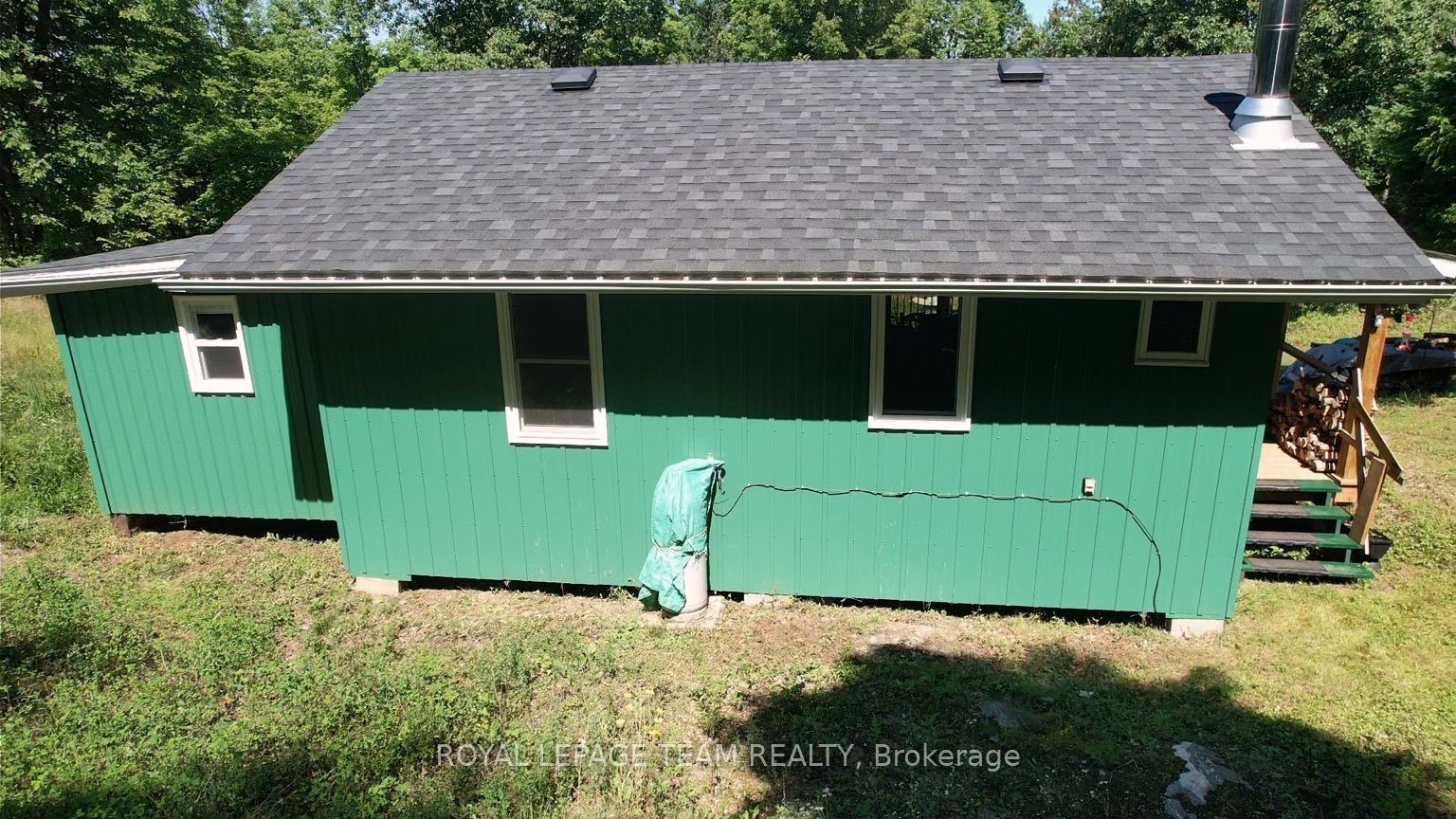 1506 Whelan Road Property Photo 9