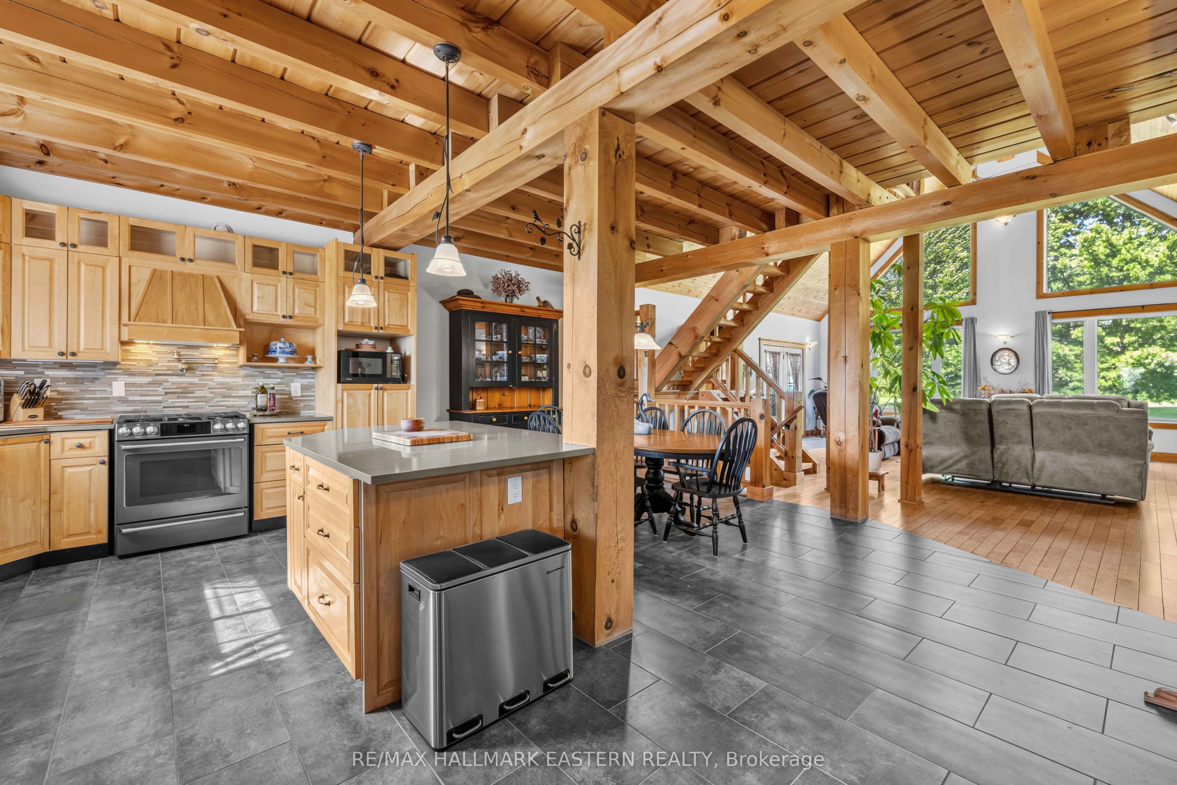 184 Golf Course Road Property Photo 10