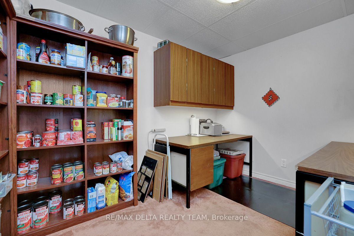1032 Valin Street Property Photo 33