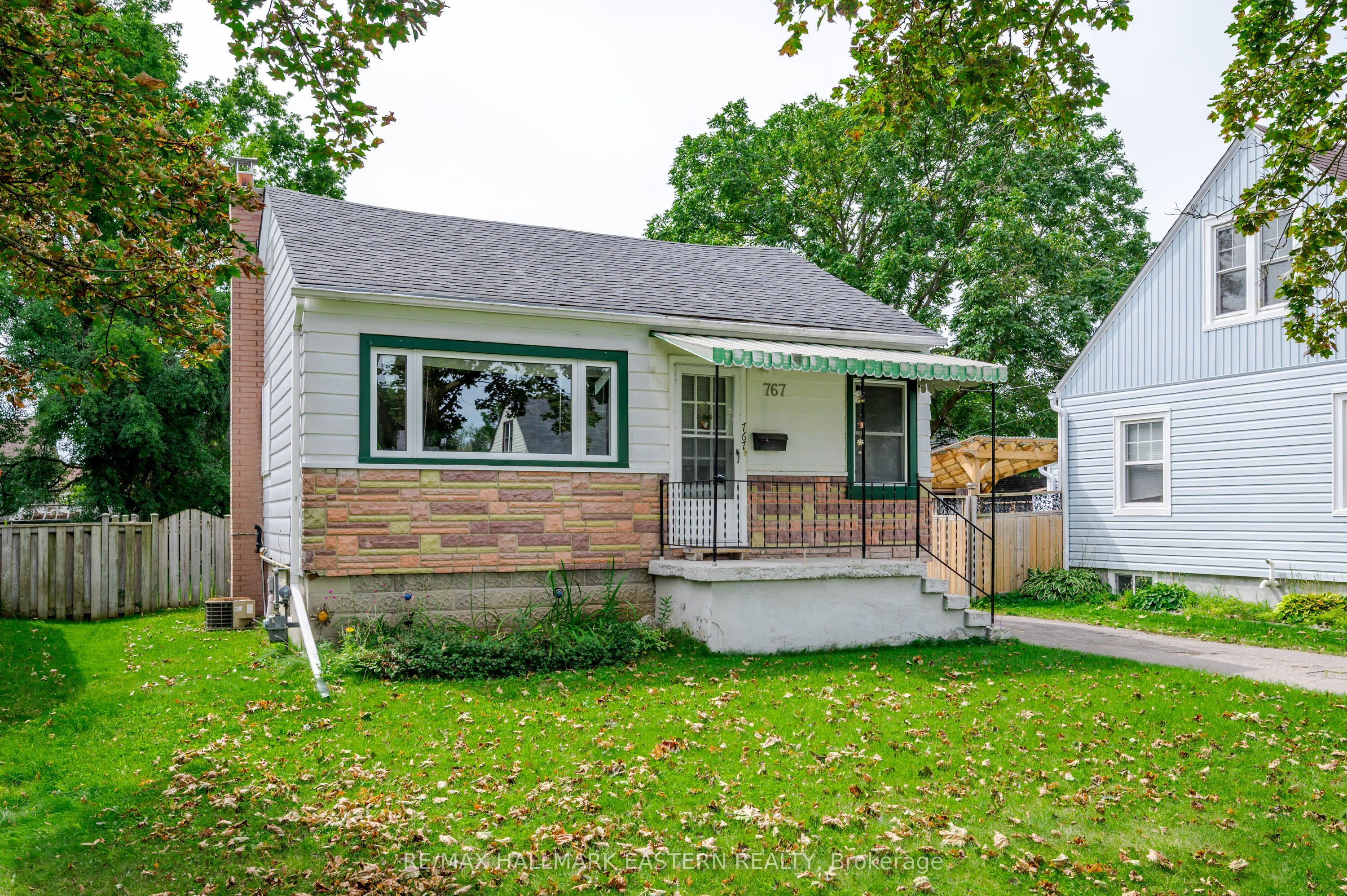 767 Duffus Street Property Photo 37