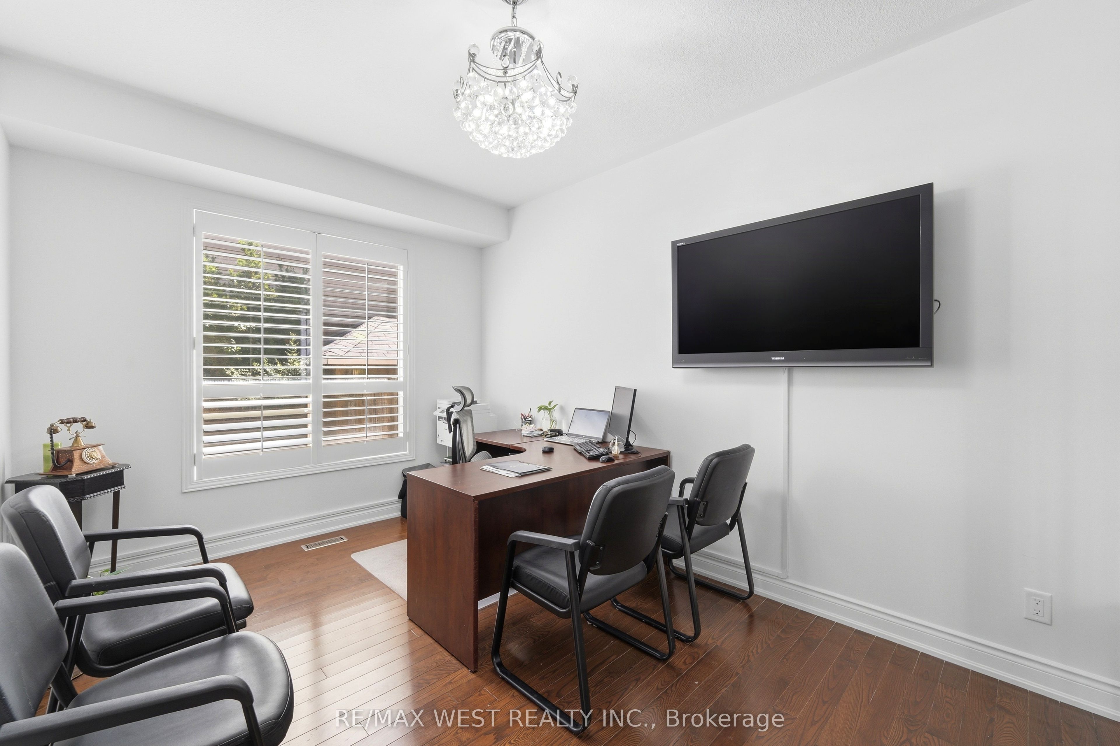 356 Robert Ferrie Drive Property Photo 7