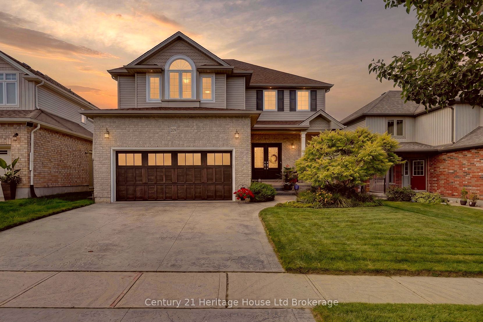 209 Munnoch Boulevard Property Photo 1