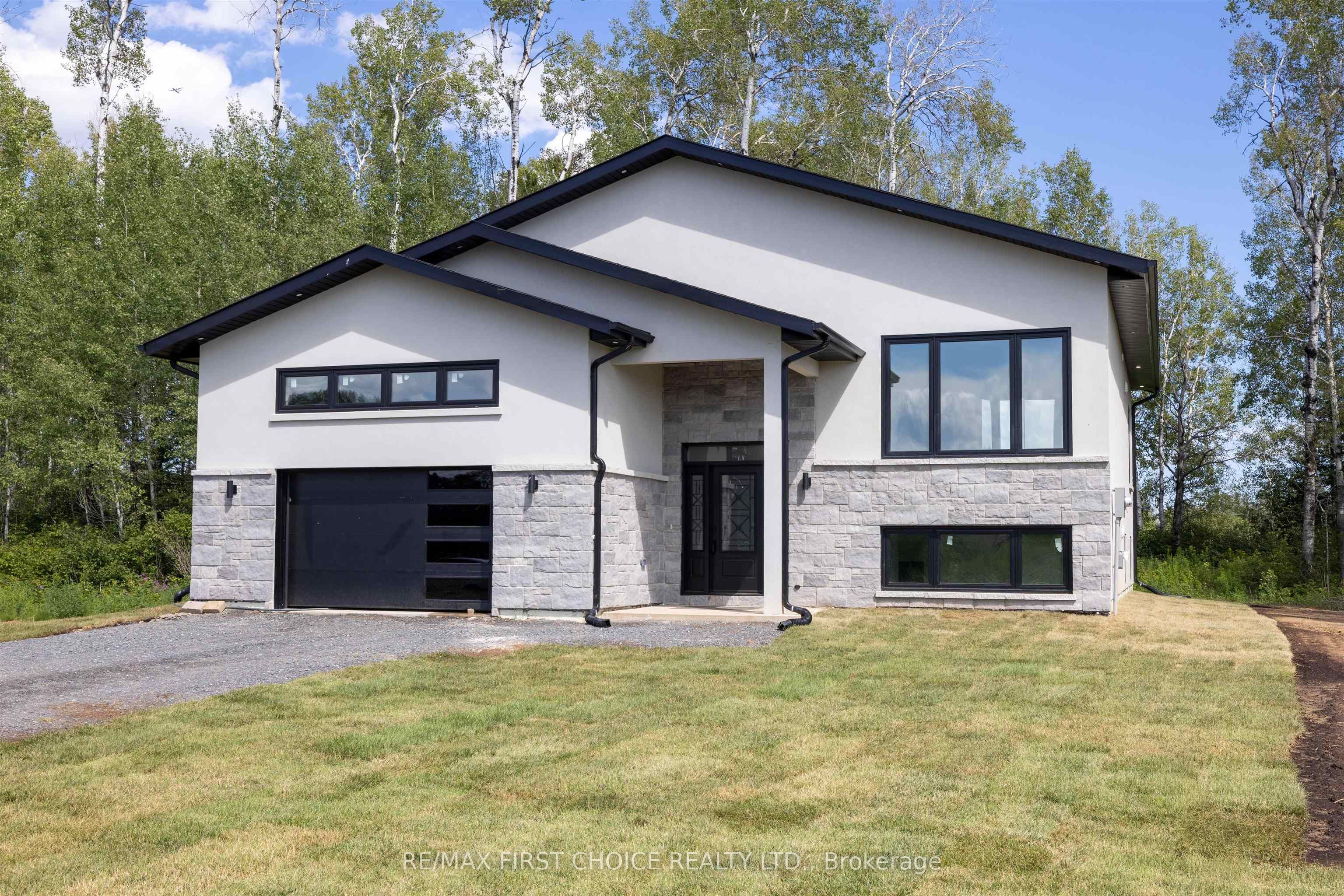 3435 King George's Park Drive