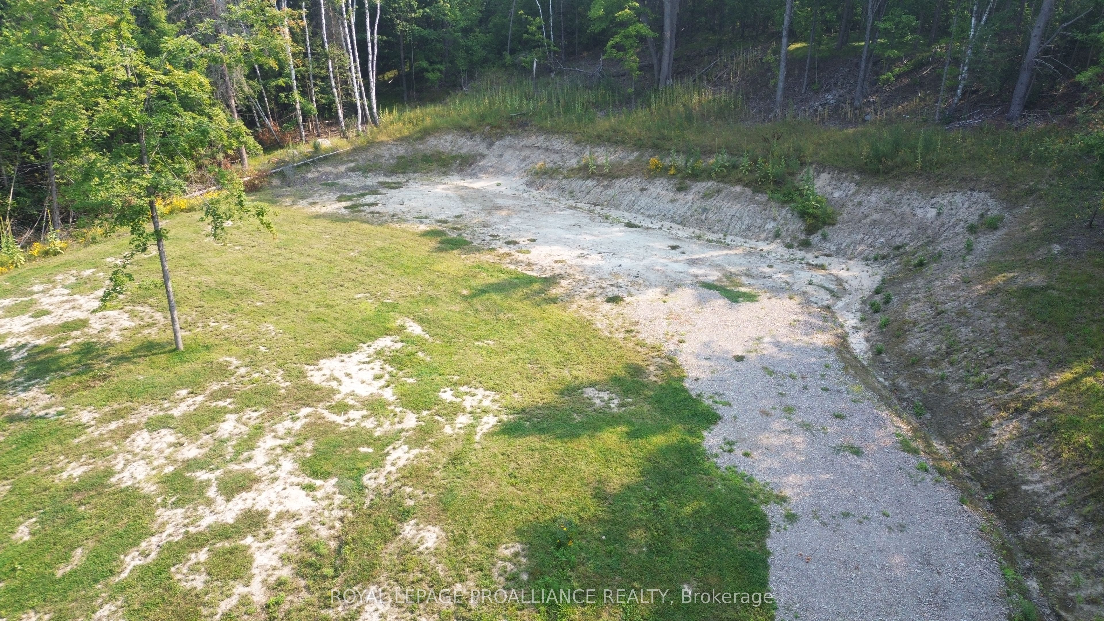 1054 Centre Line Road Property Photo 14