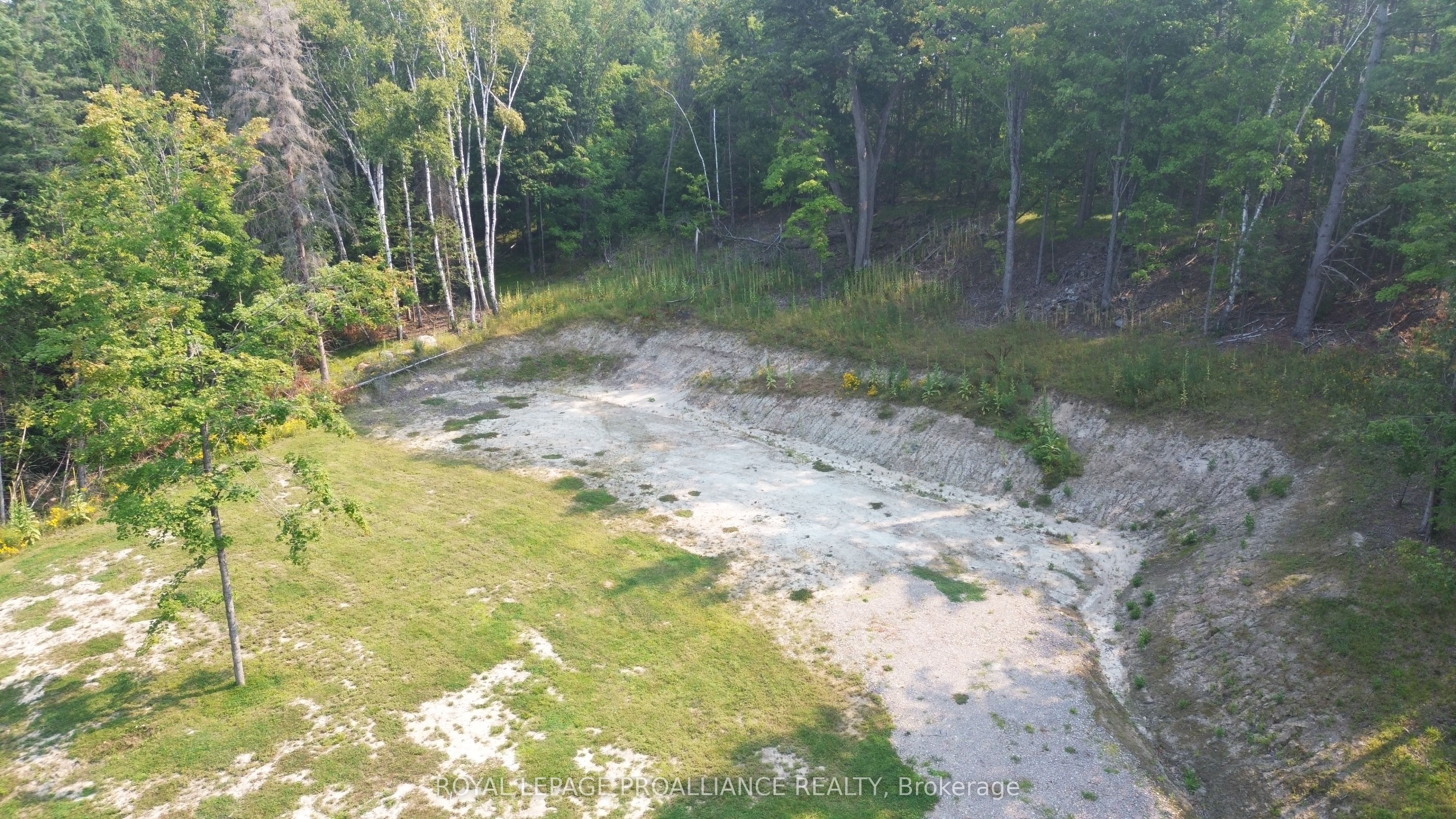 1054 Centre Line Road Property Photo 17