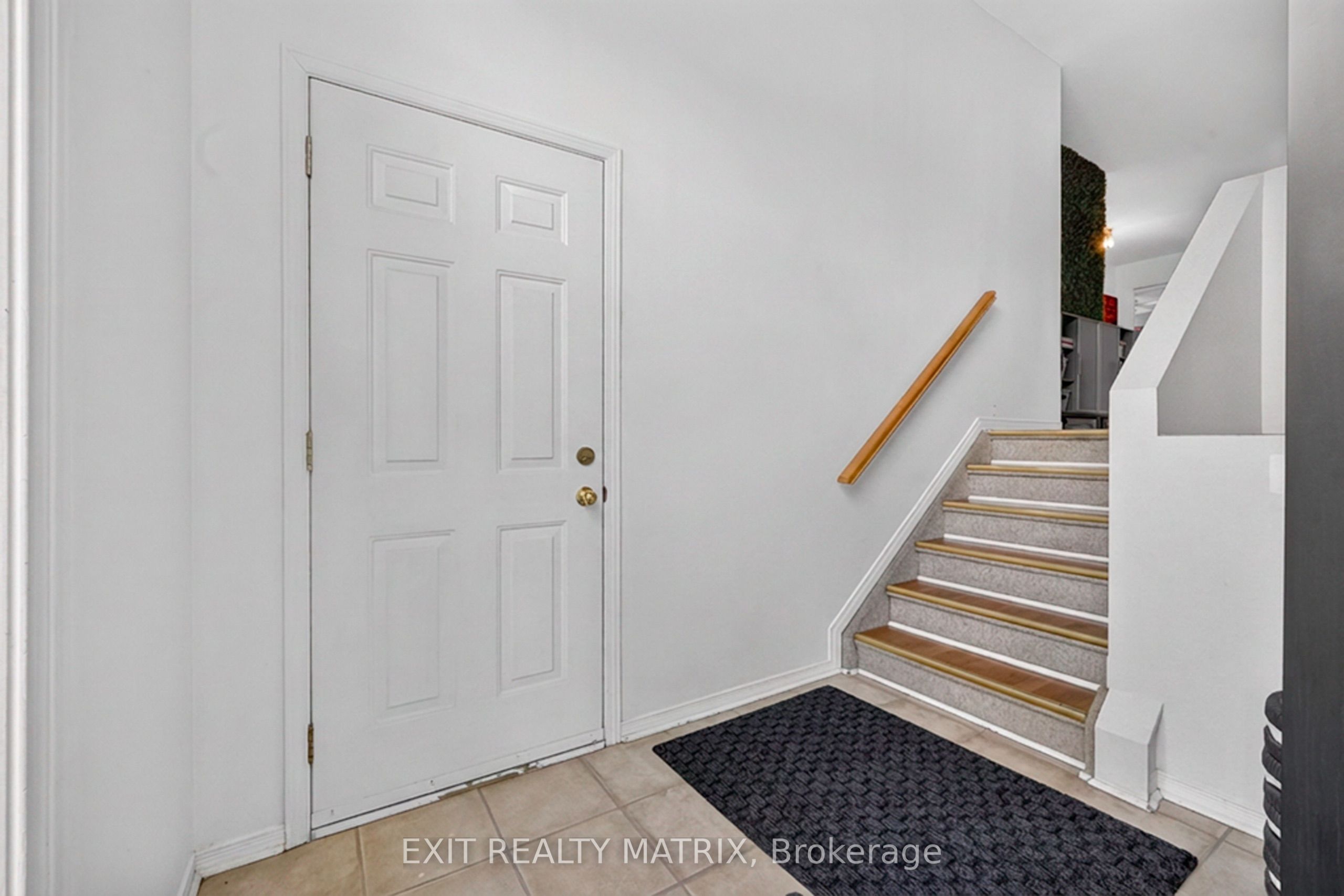 239 Stiver Street Property Photo 3