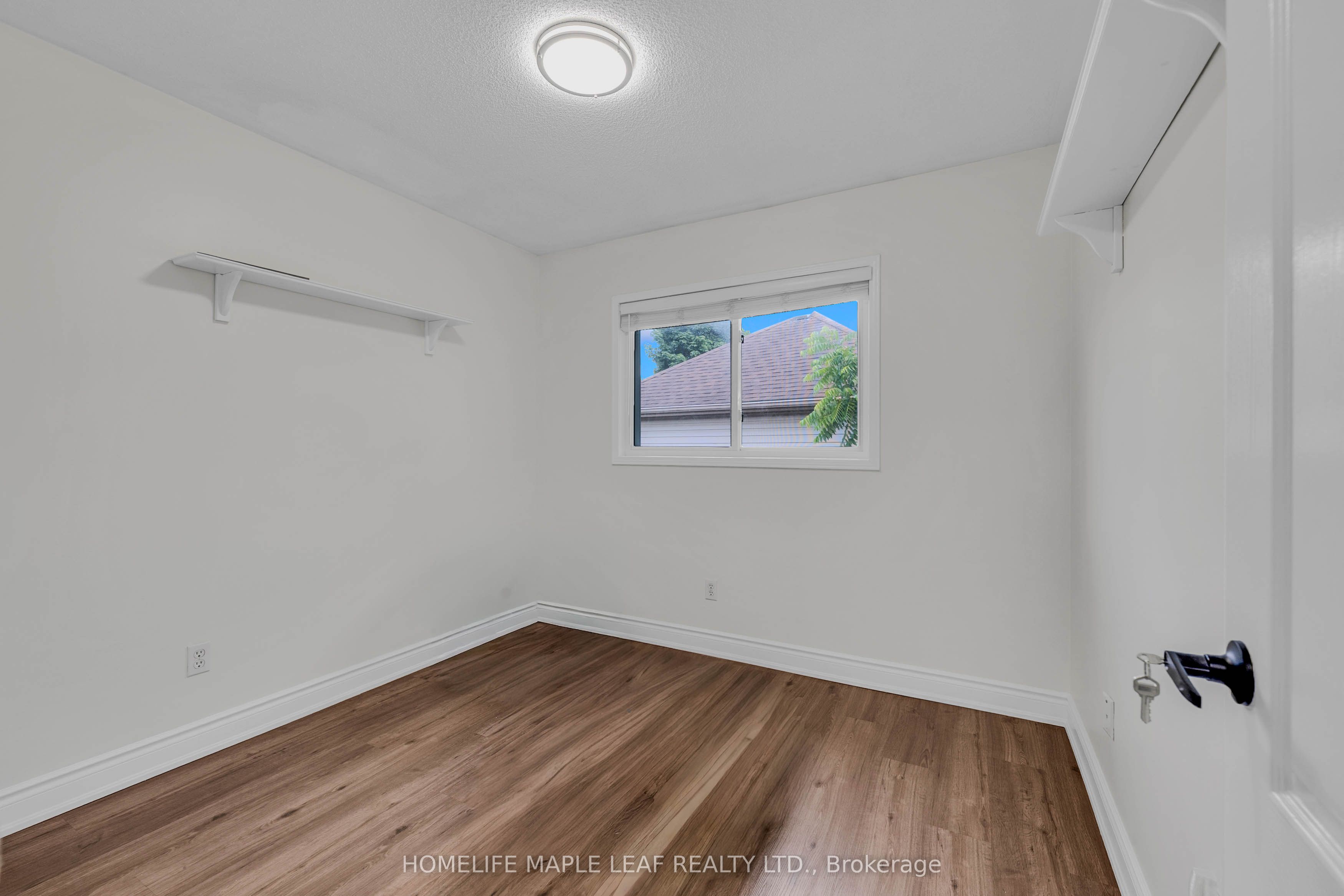 191 Stirling Macgregor Drive Property Photo 21