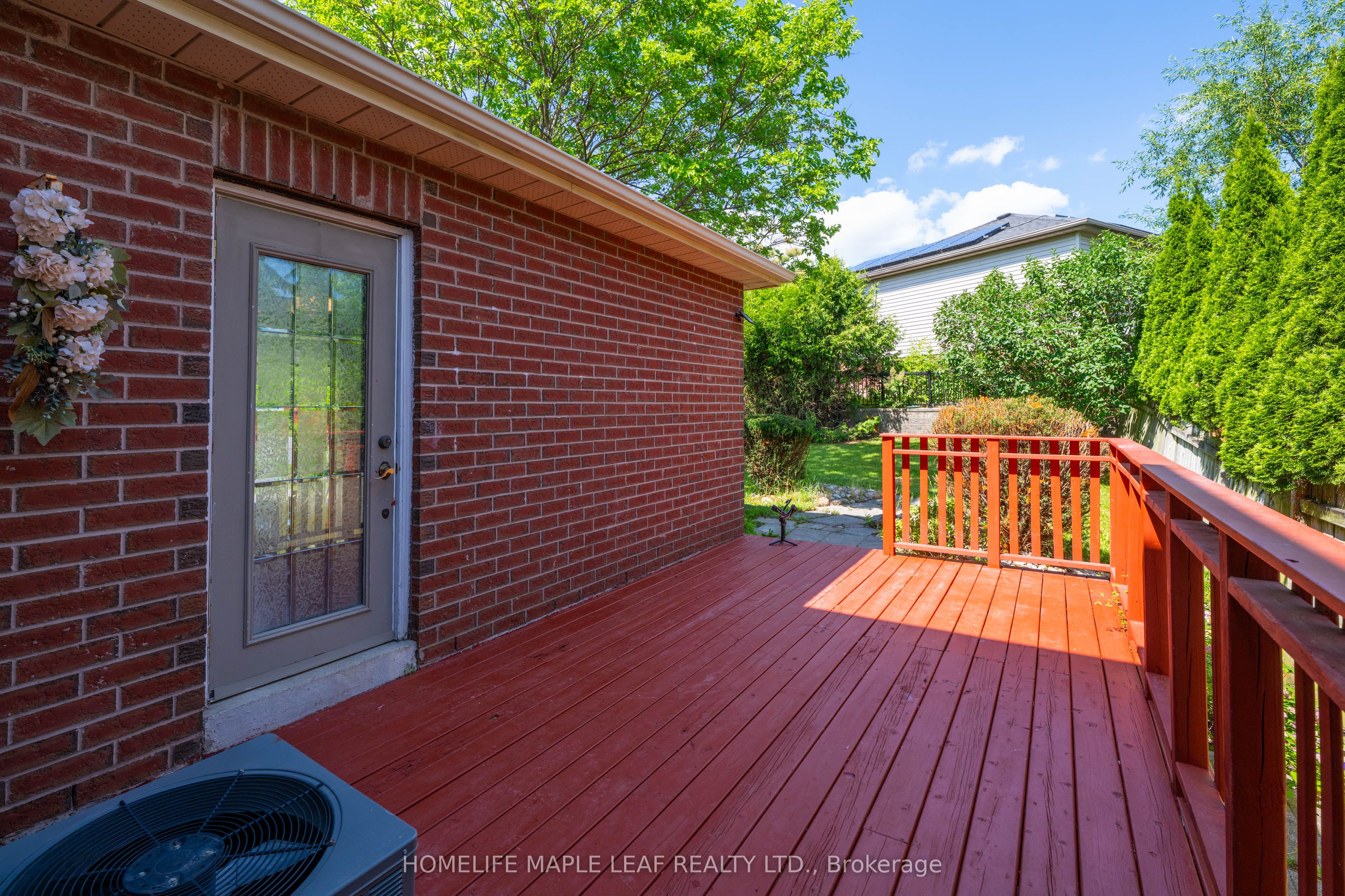 191 Stirling Macgregor Drive Property Photo 32