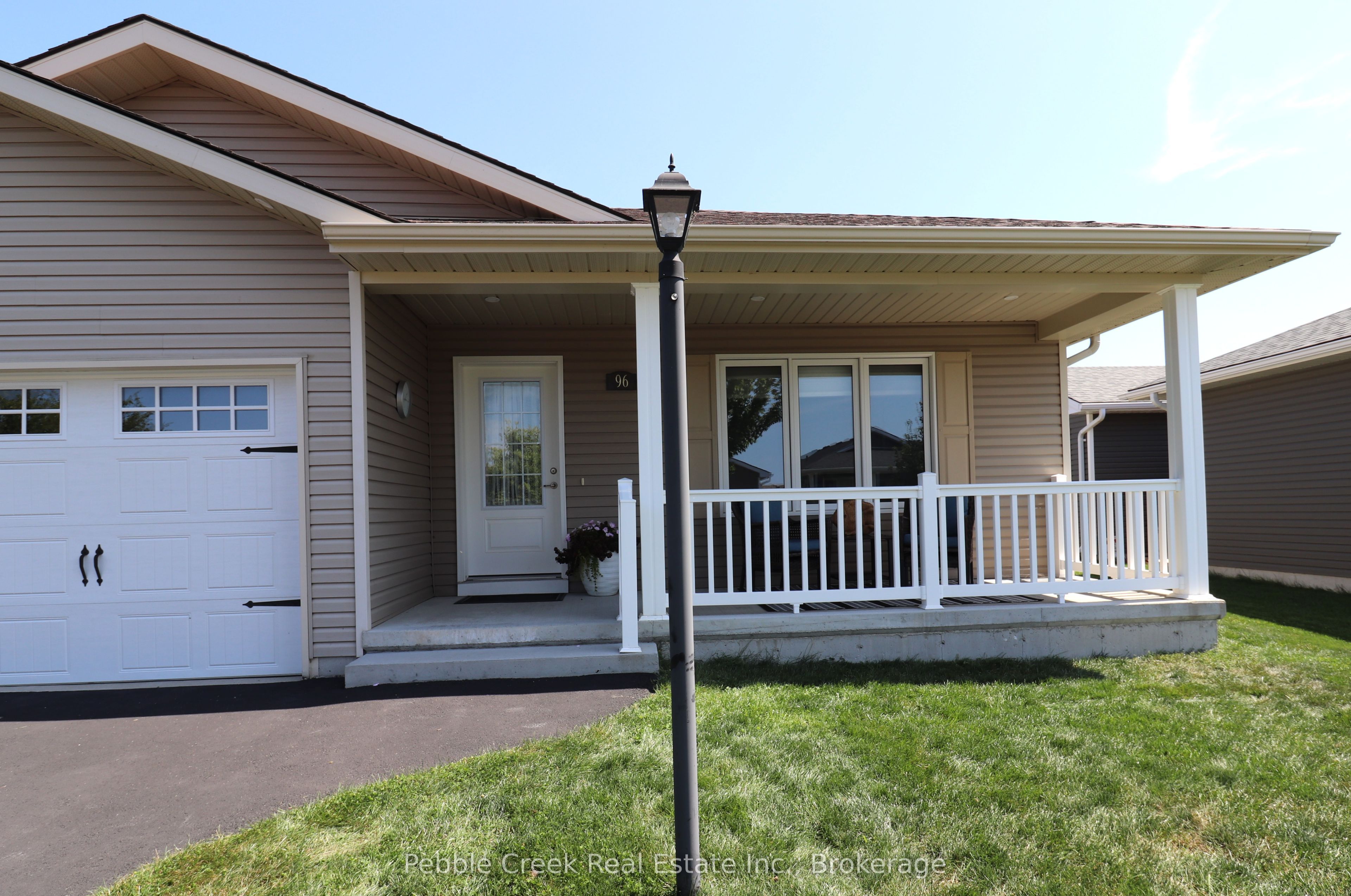 96 Lake Breeze Drive Property Photo 2