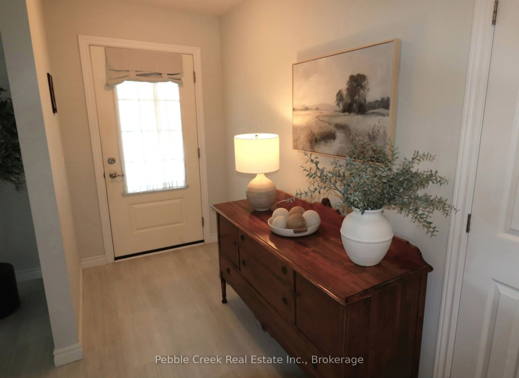 96 Lake Breeze Drive Property Photo 5