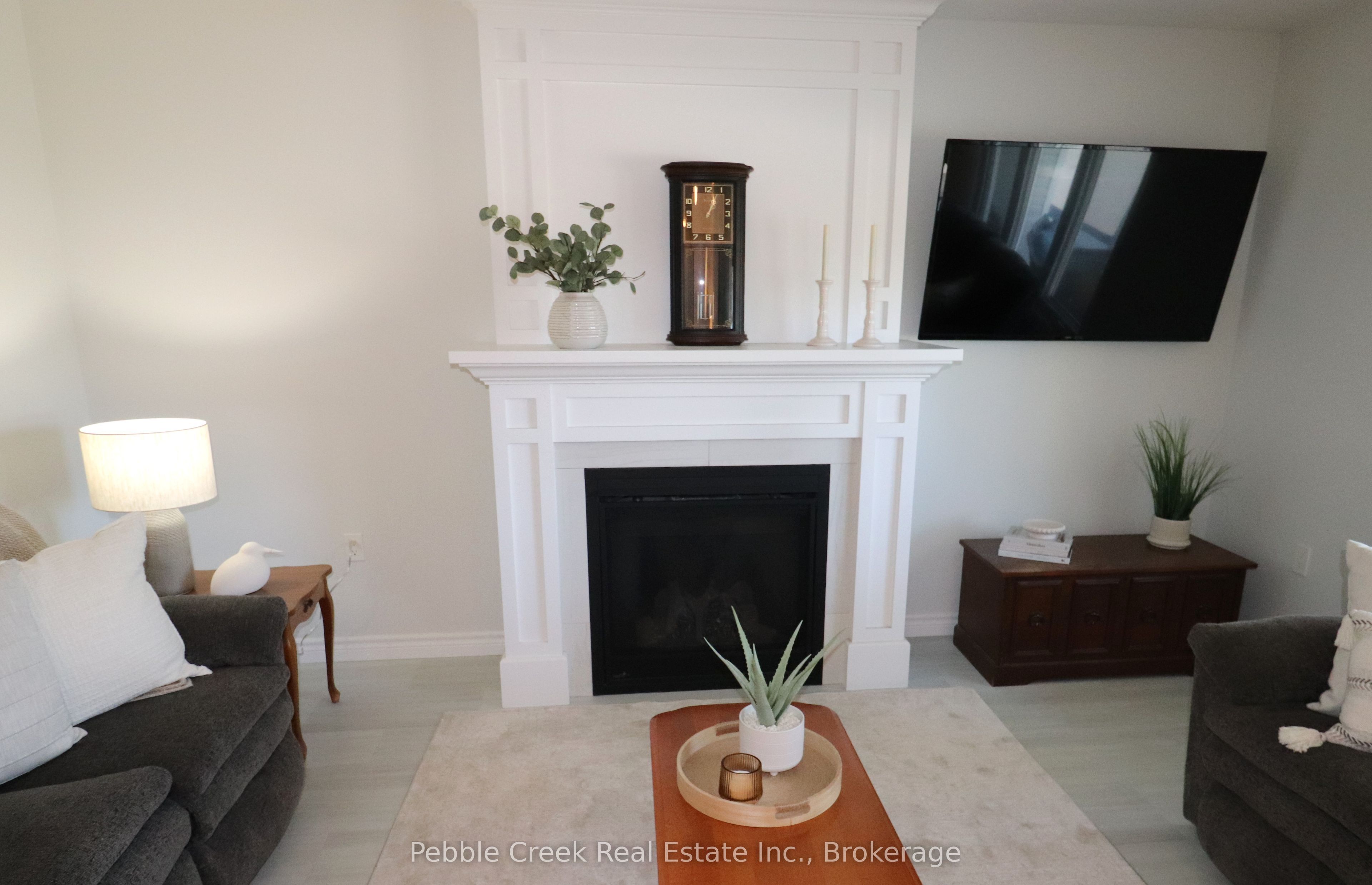 96 Lake Breeze Drive Property Photo 9