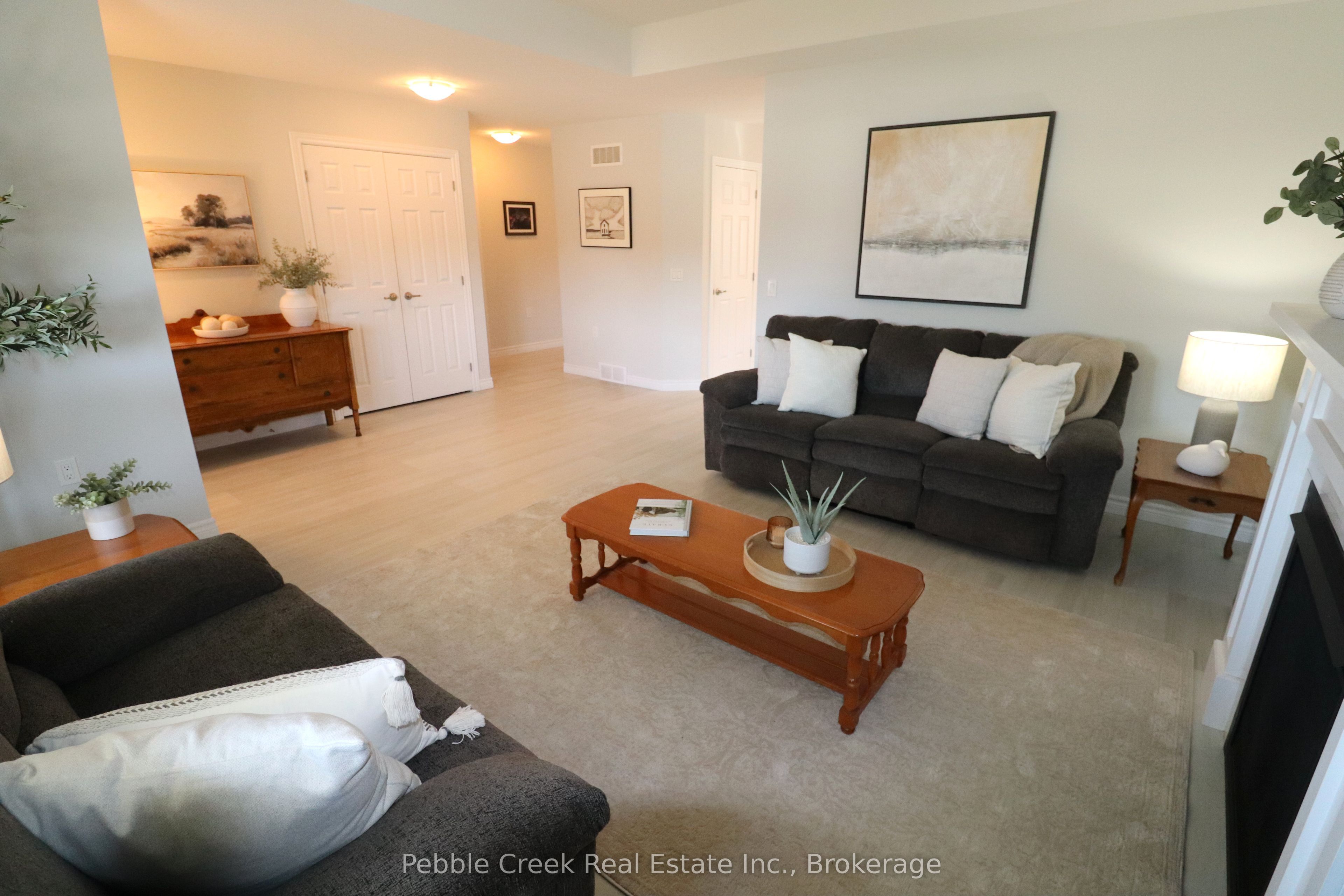 96 Lake Breeze Drive Property Photo 10