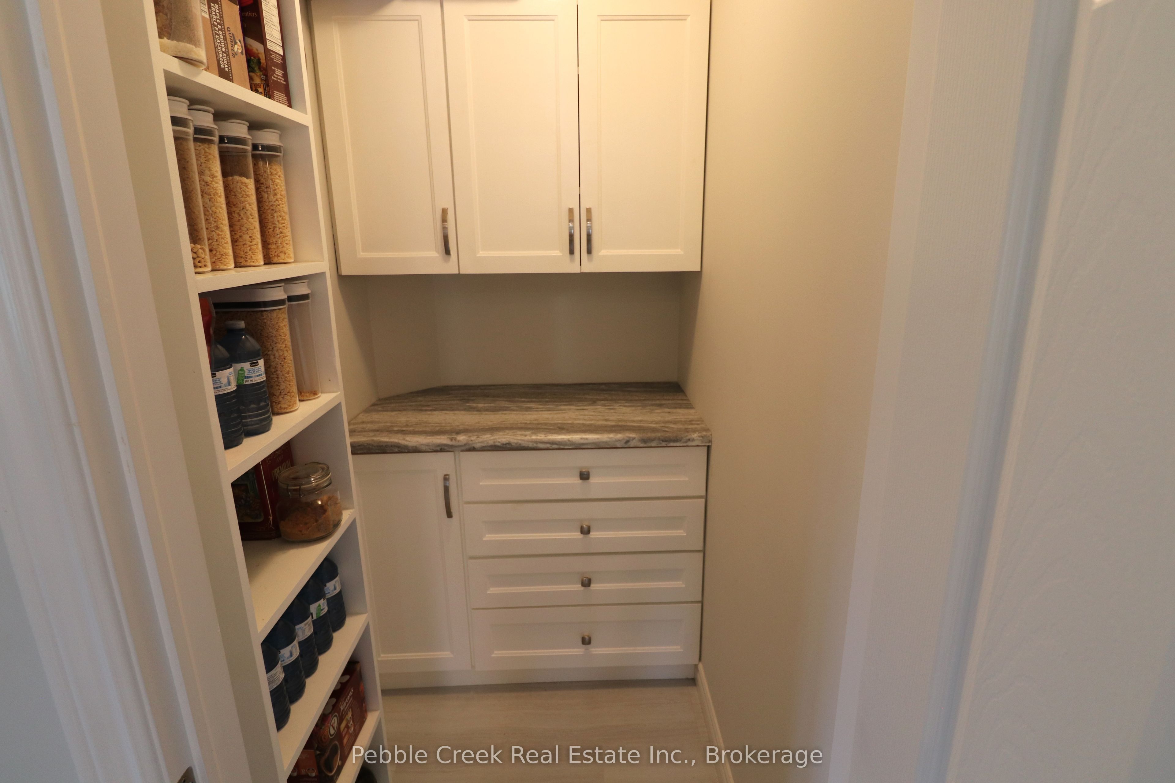 96 Lake Breeze Drive Property Photo 17