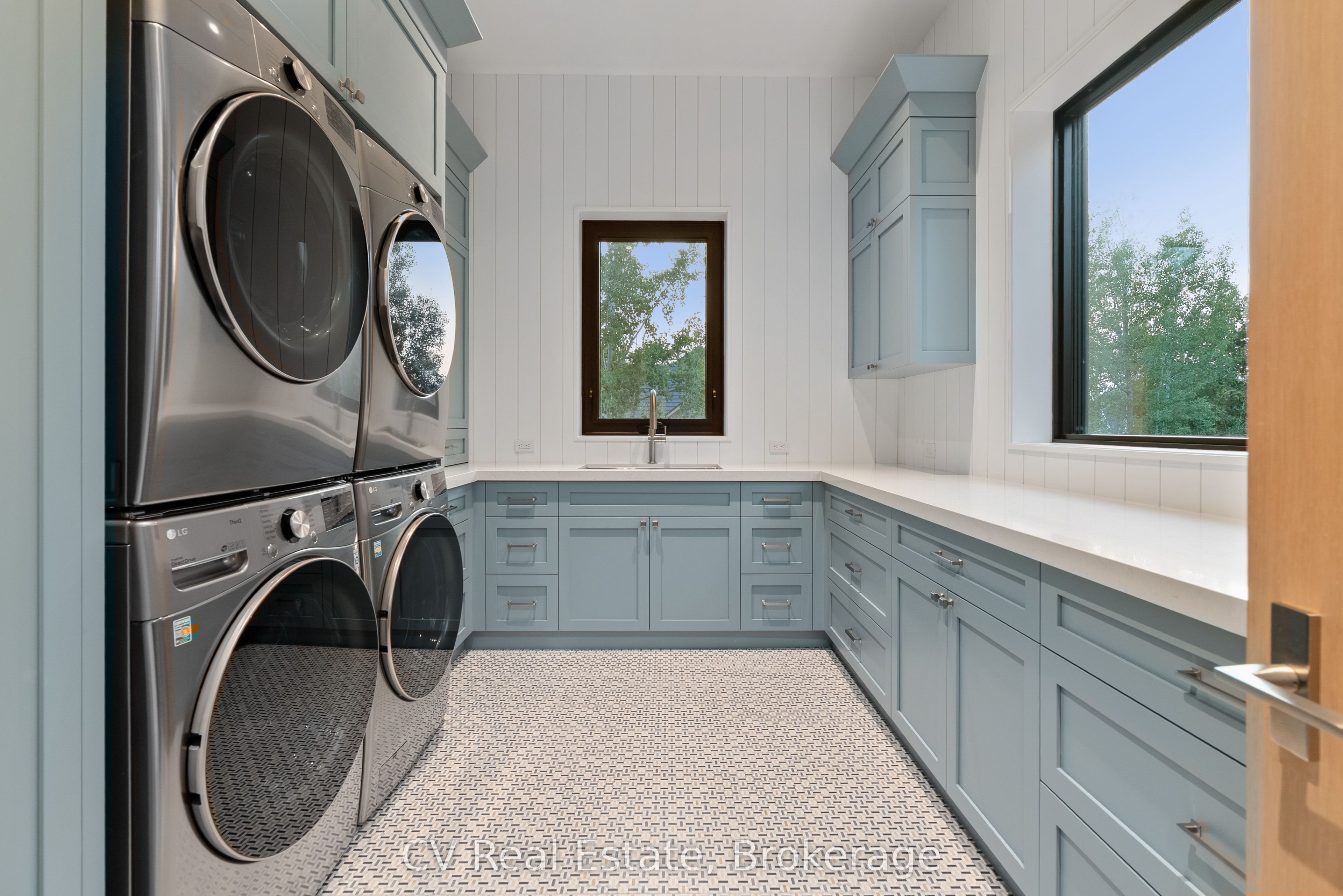 150 Delphi Lane Property Photo 38