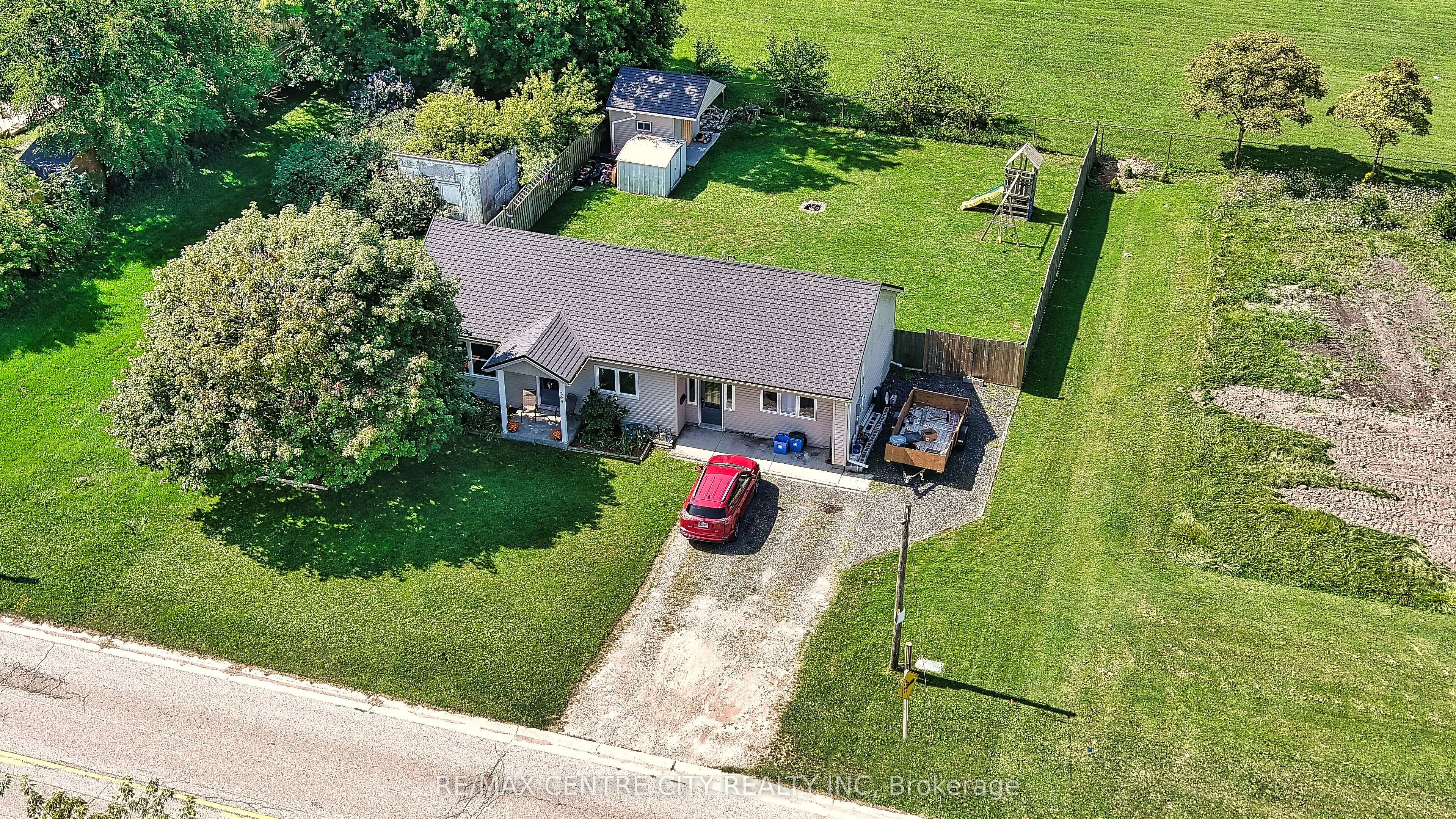 244 Currie Road Property Photo 1