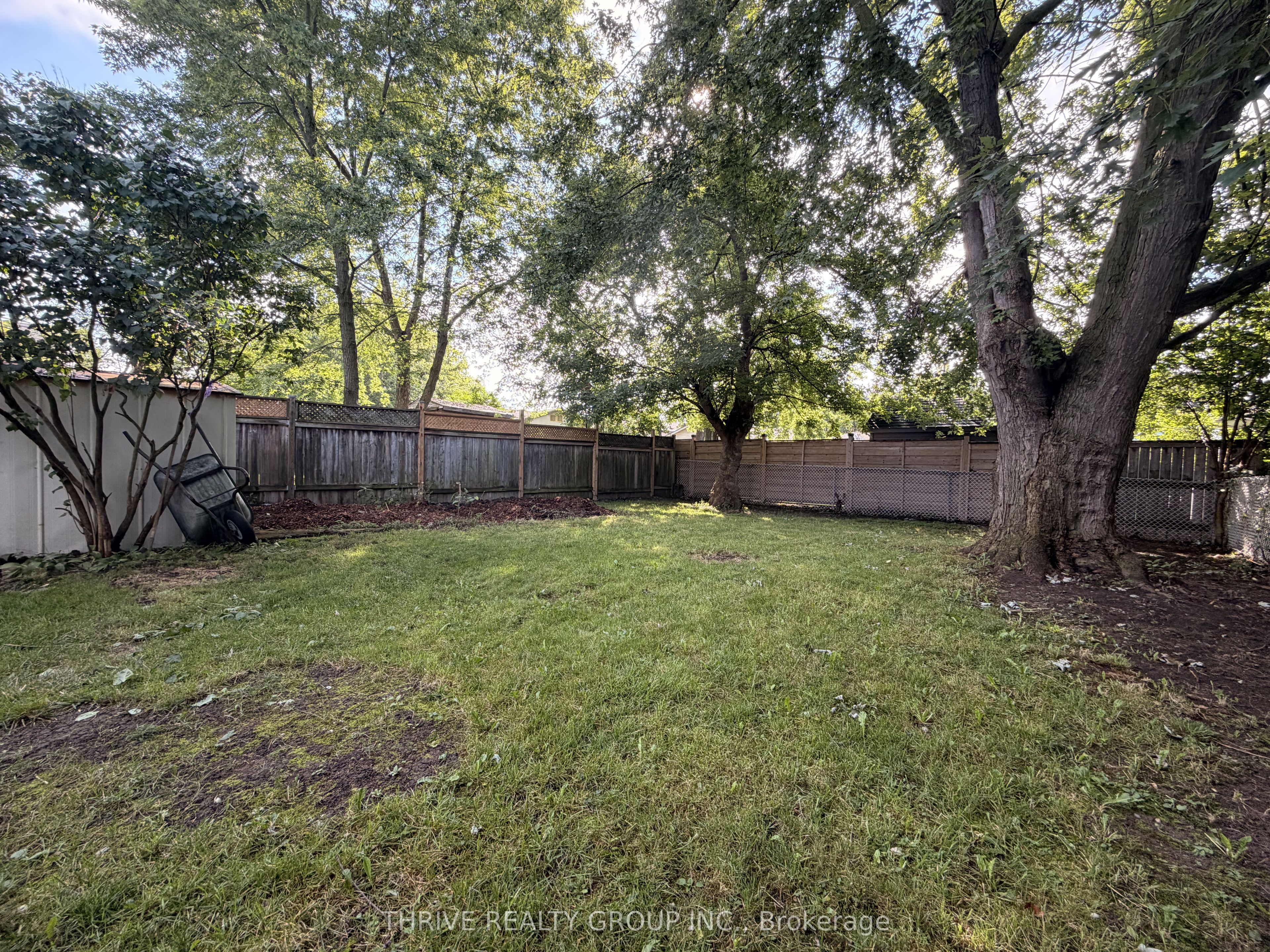202 Muriel Crescent Property Photo 24