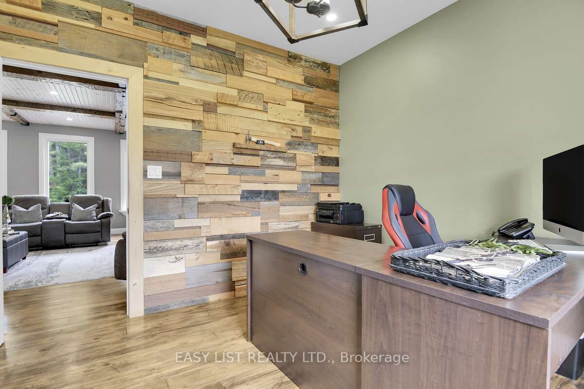 2882 B Line Road Property Photo 14