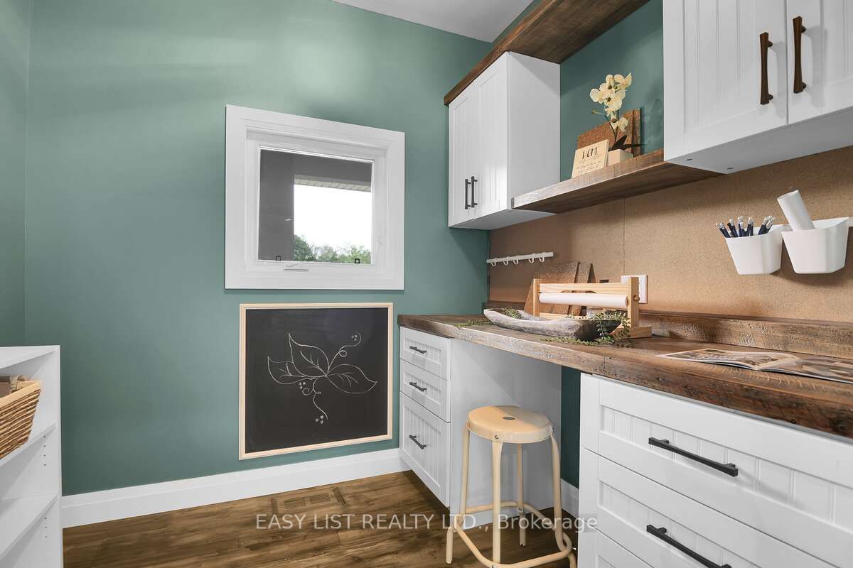 2882 B Line Road Property Photo 15