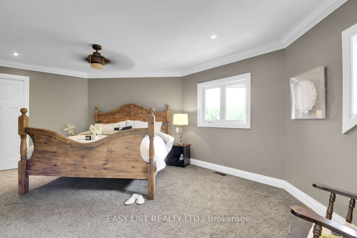2882 B Line Road Property Photo 17