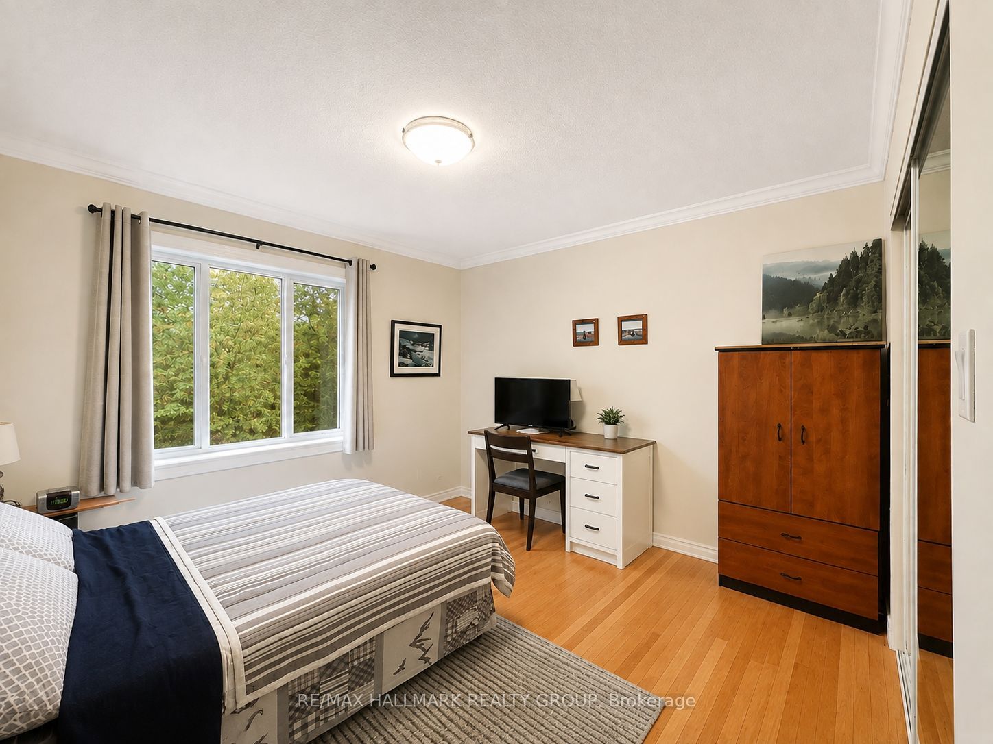 669 Spence Avenue 6 Property Photo 6