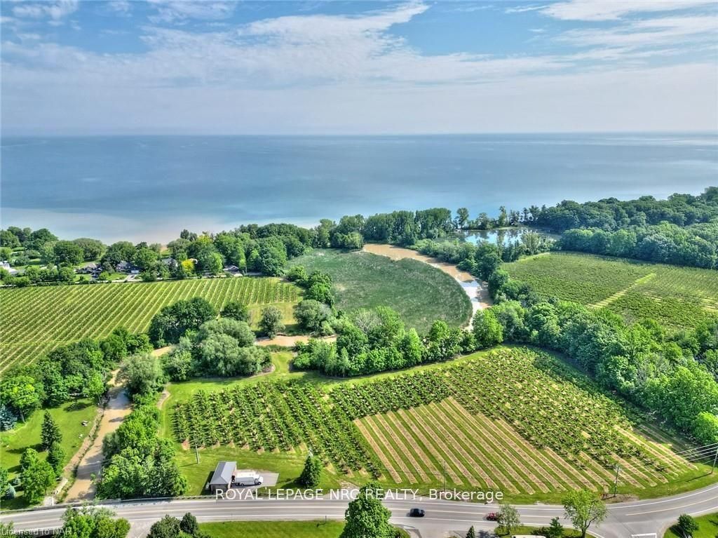 1332 Lakeshore Road Property Photo 2