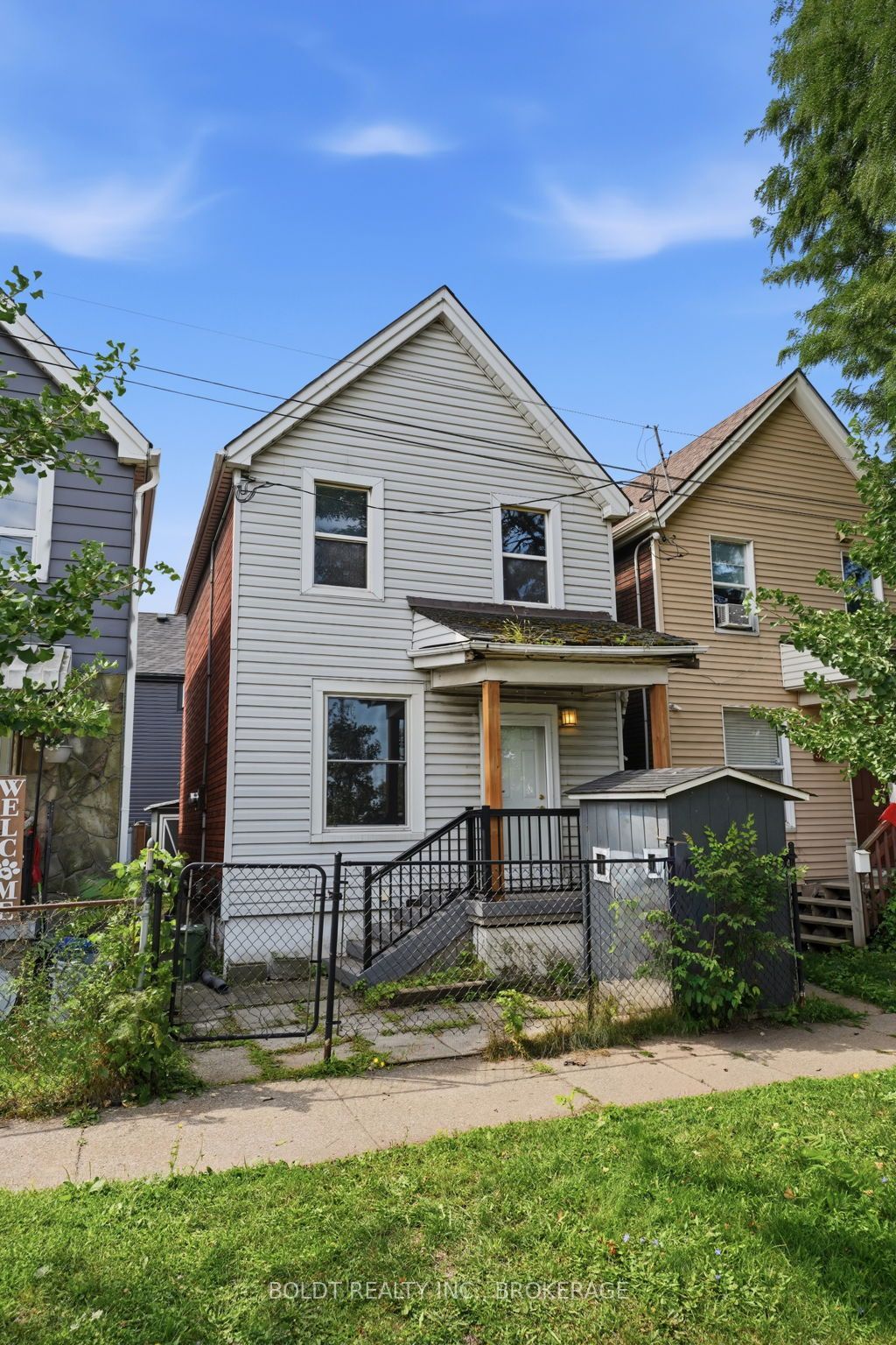 38 Mars Avenue Property Photo 1