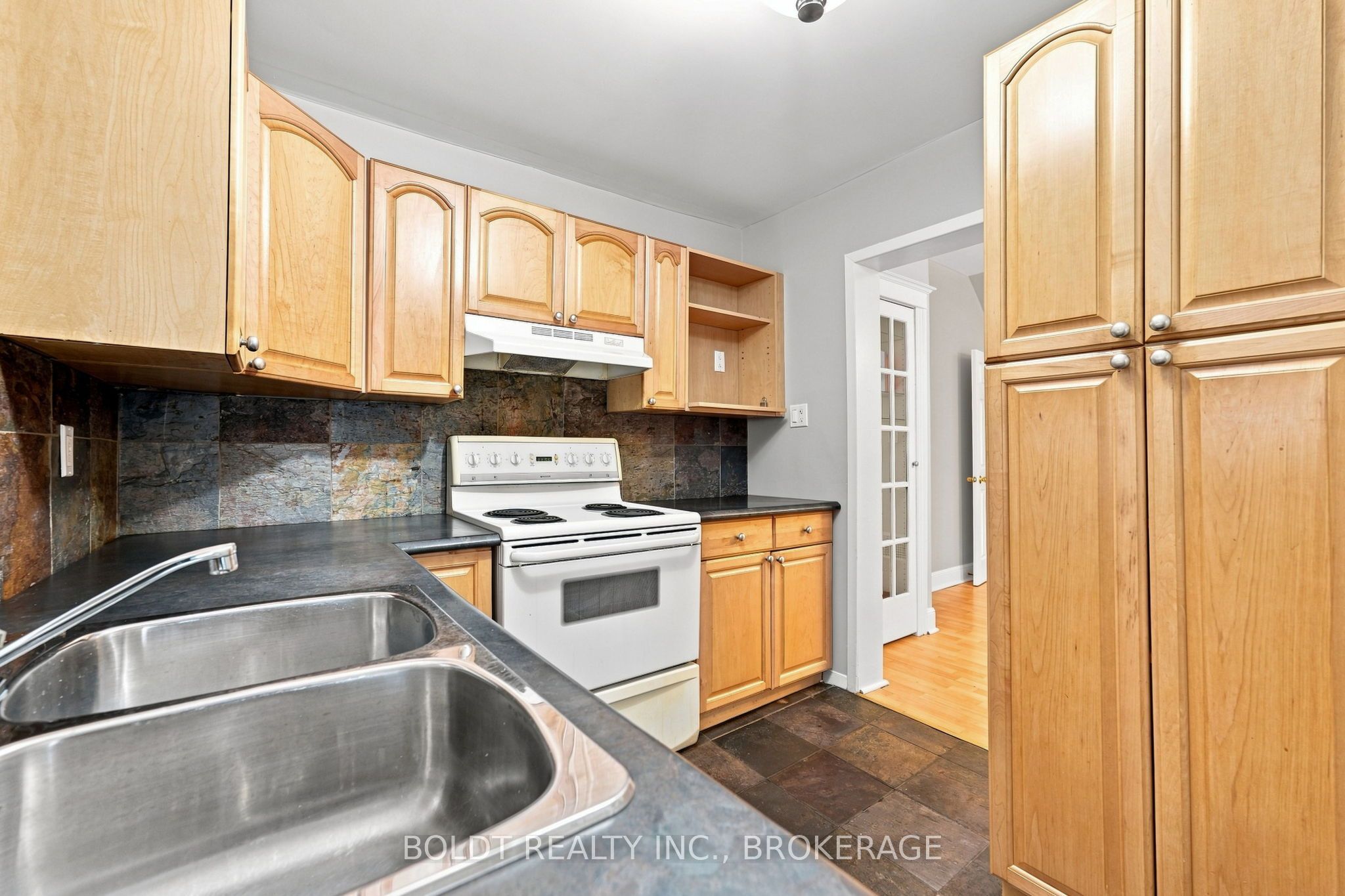 38 Mars Avenue Property Photo 12
