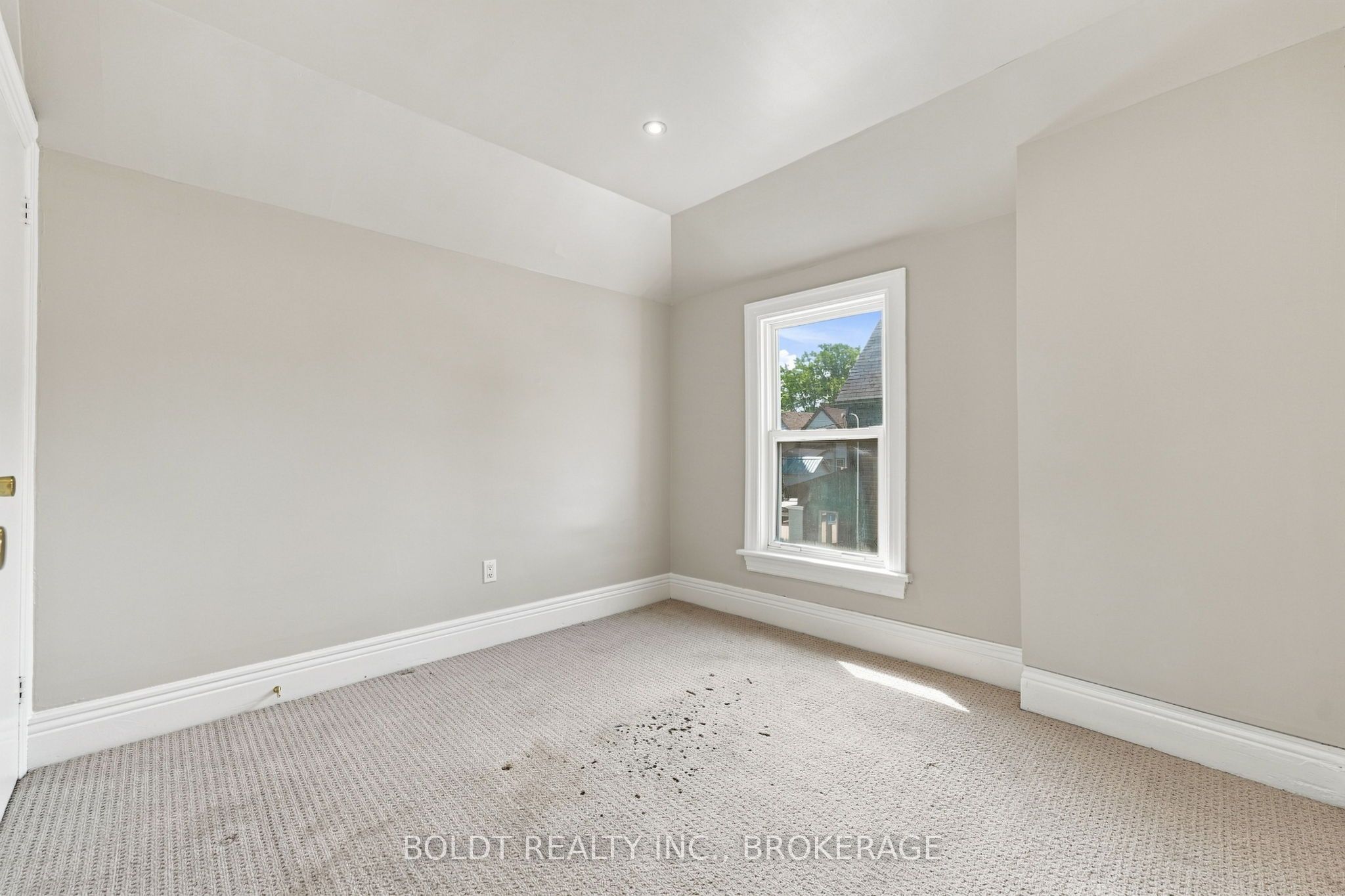 38 Mars Avenue Property Photo 17