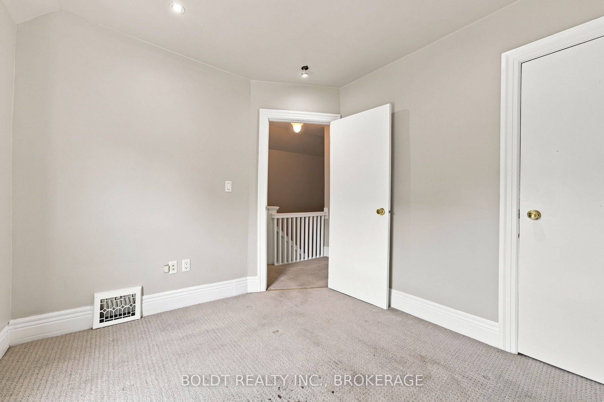 38 Mars Avenue Property Photo 18