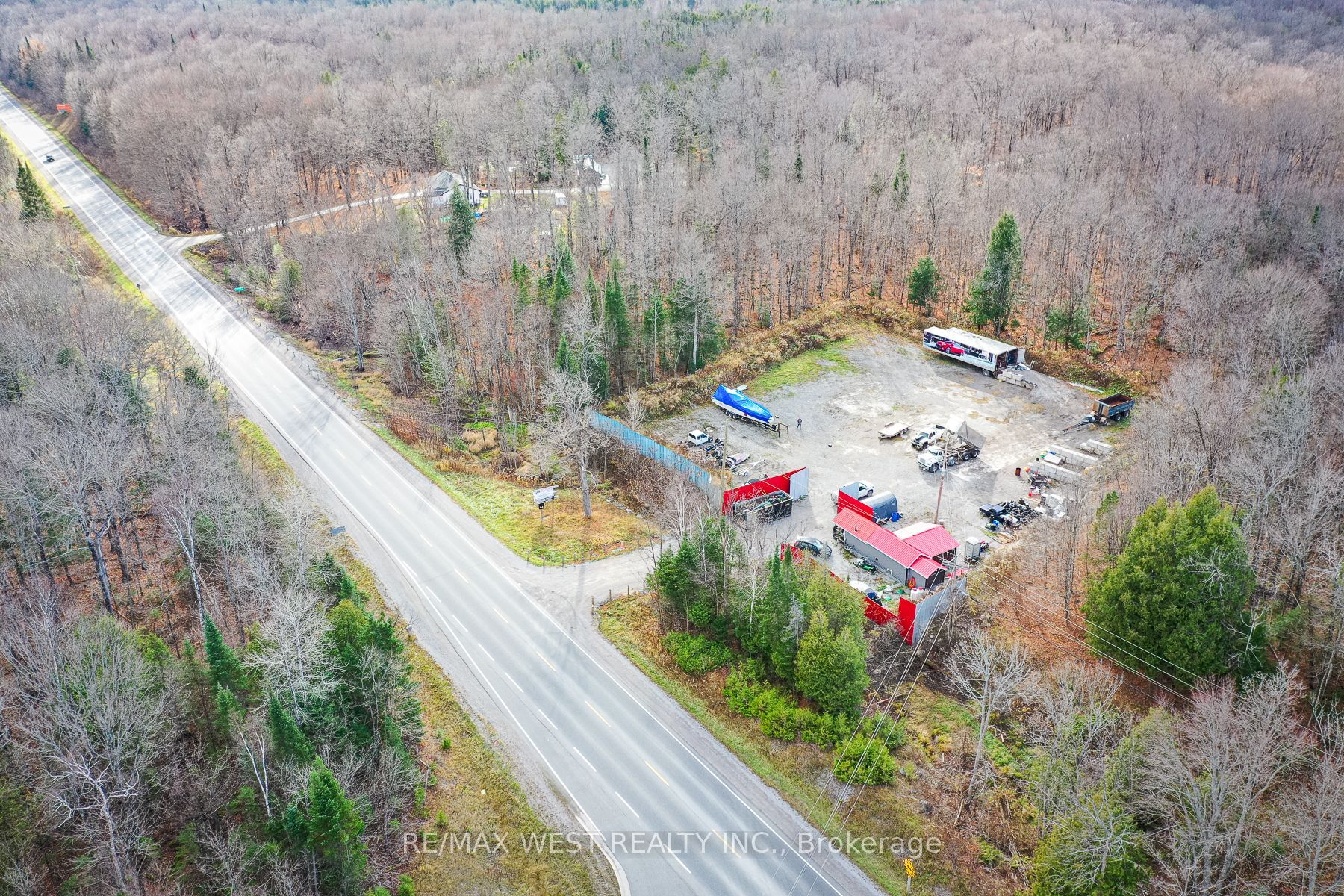 6343 Highway 35 Property Photo 1