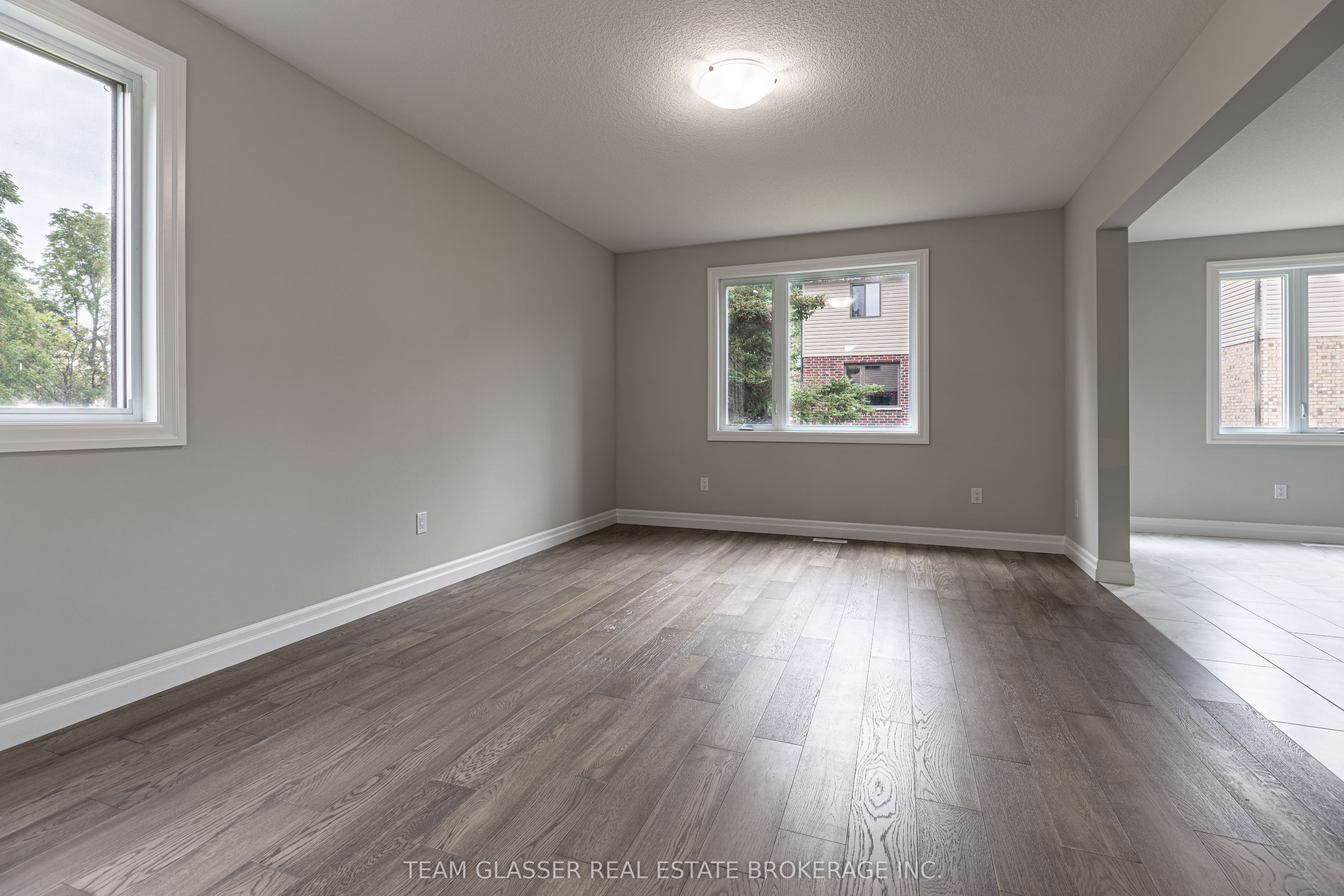 3465 Oriole Circle E Property Photo 8
