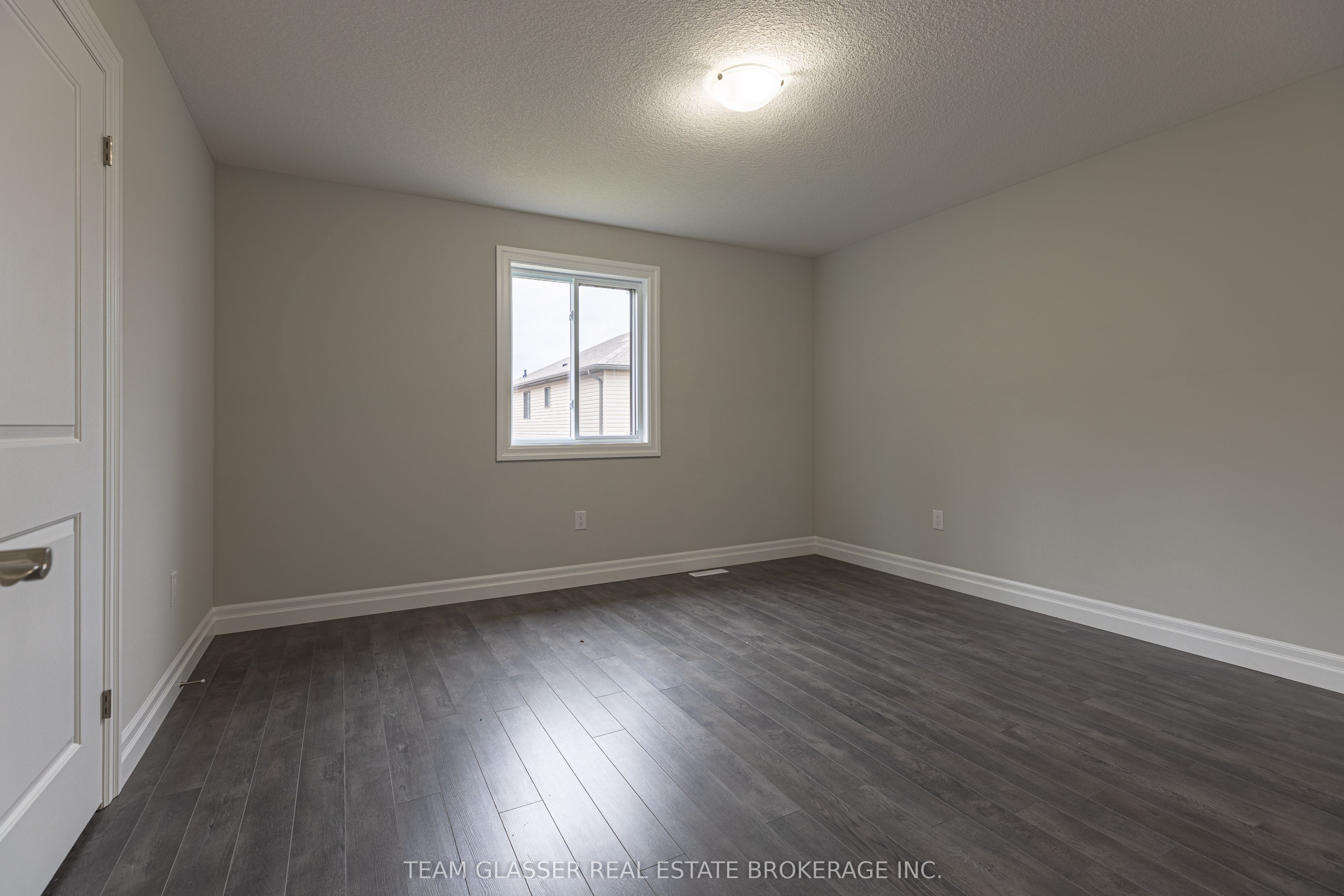 3465 Oriole Circle E Property Photo 16