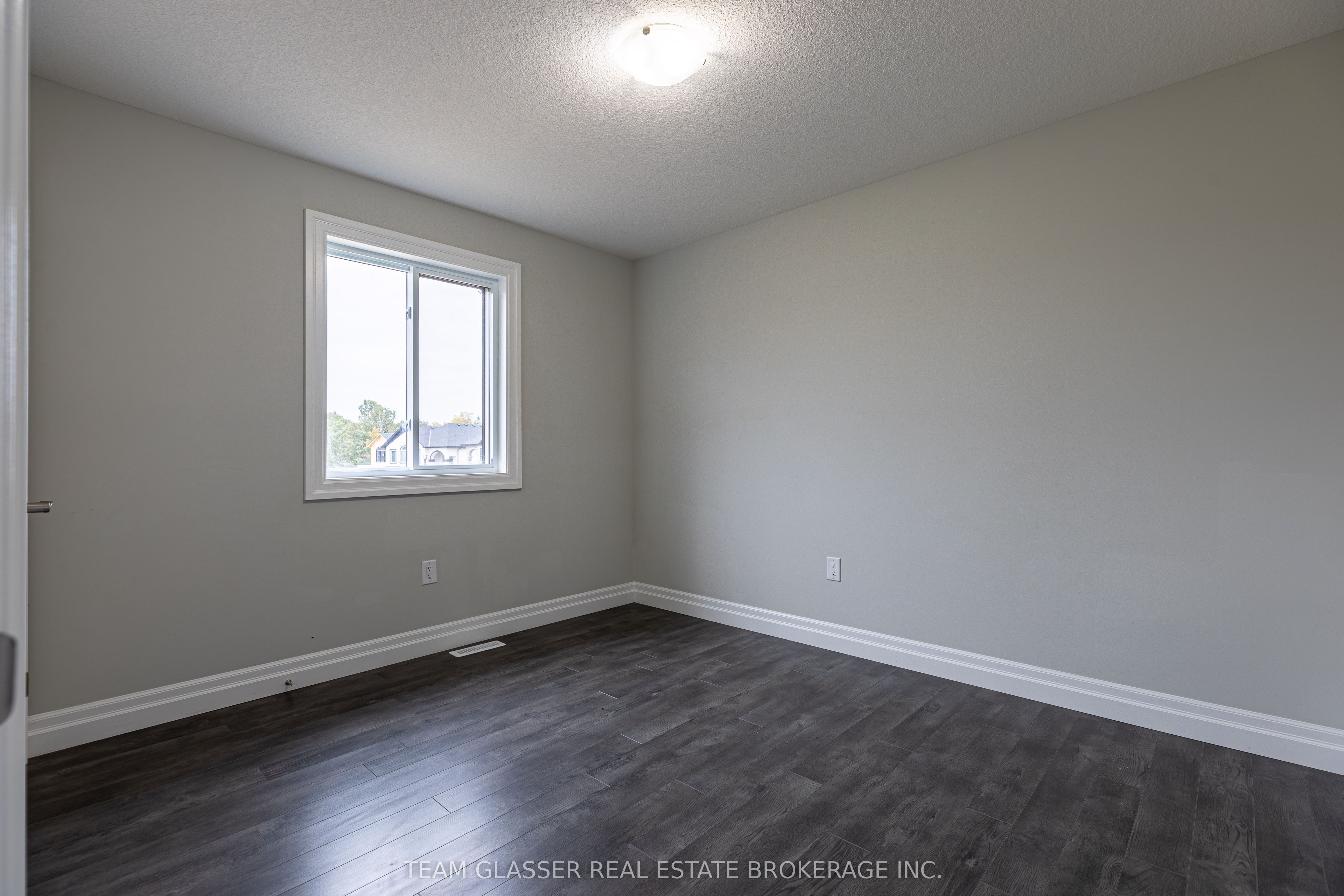 3465 Oriole Circle E Property Photo 18