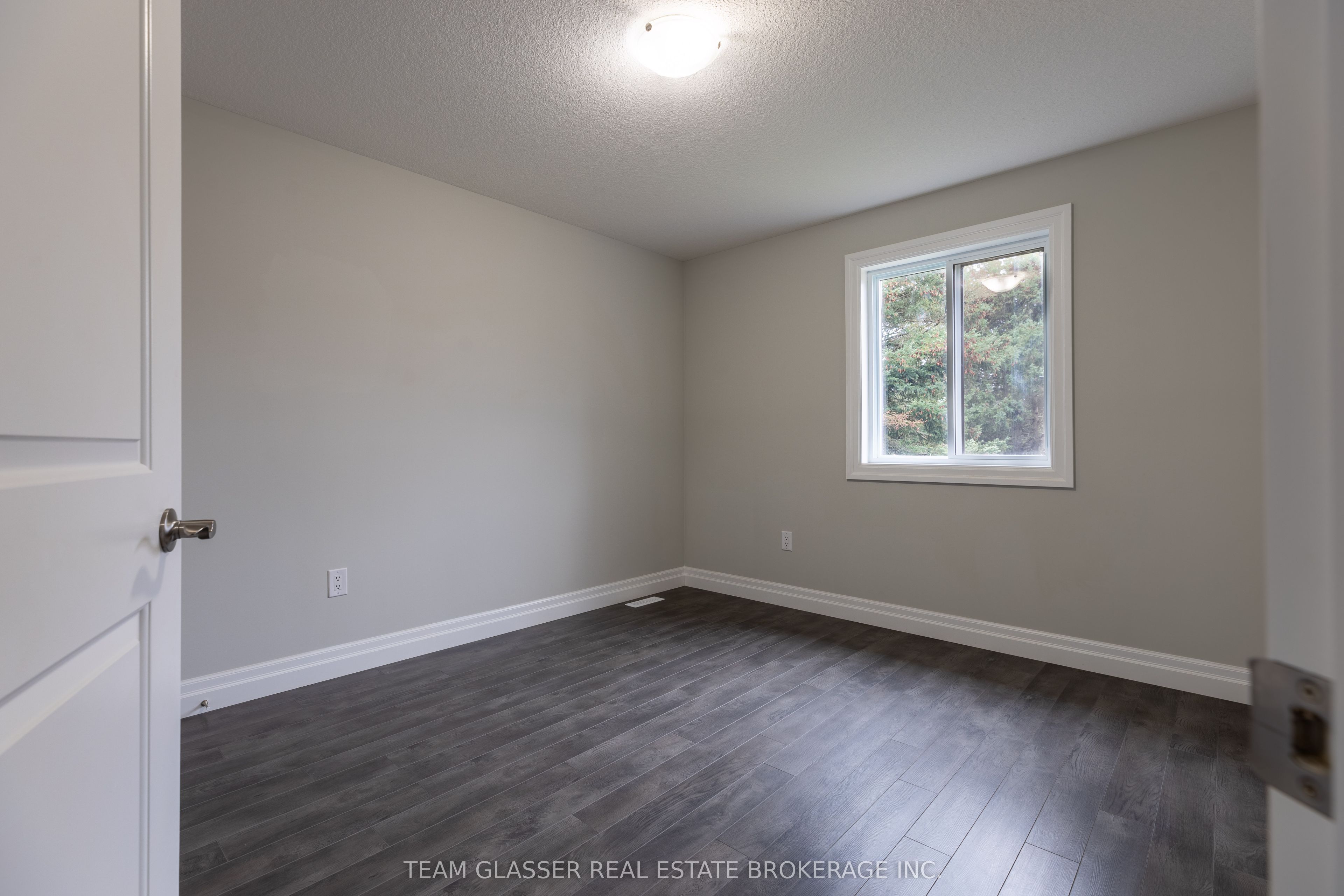 3465 Oriole Circle E Property Photo 19