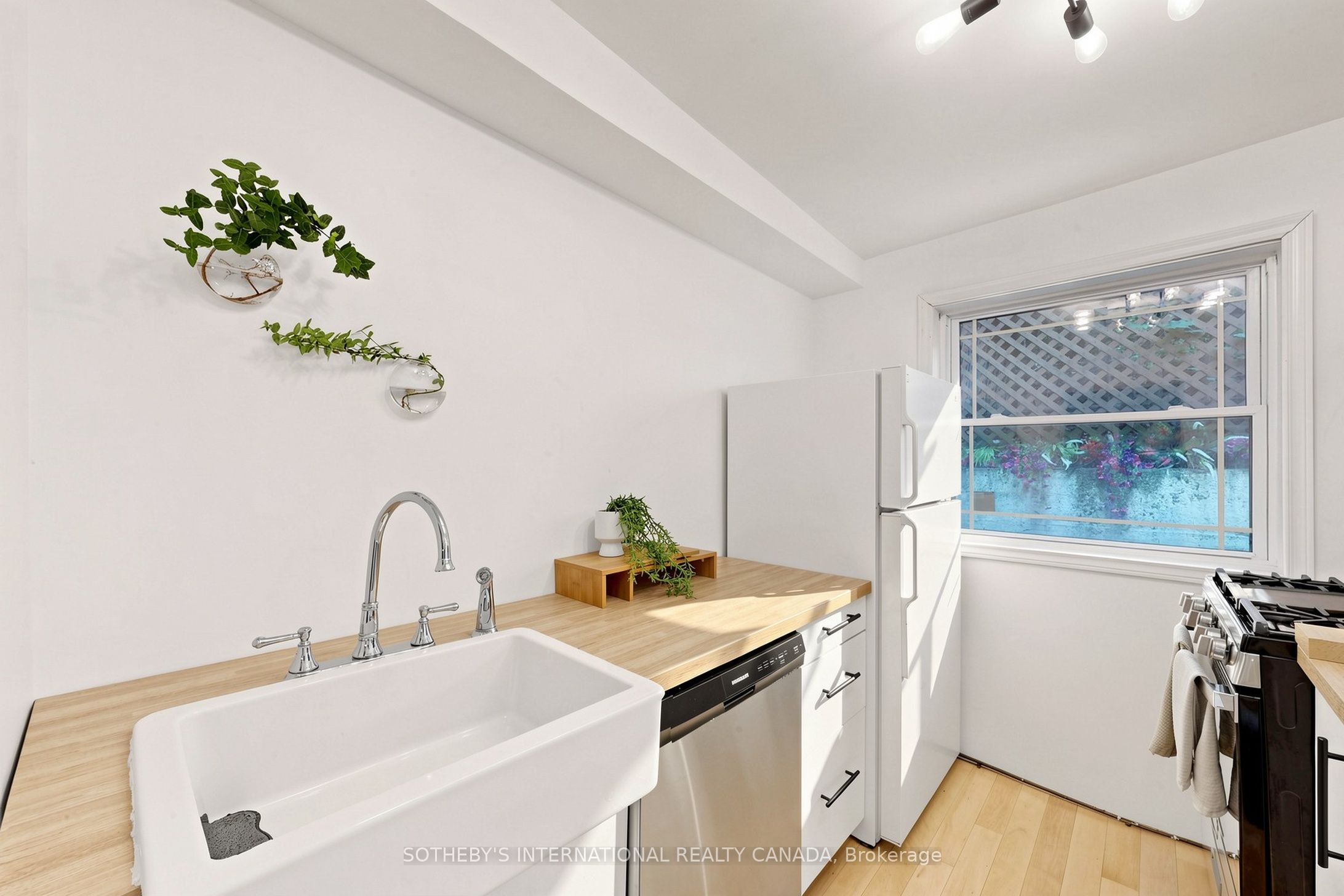 24 Patrick Street Property Photo 11