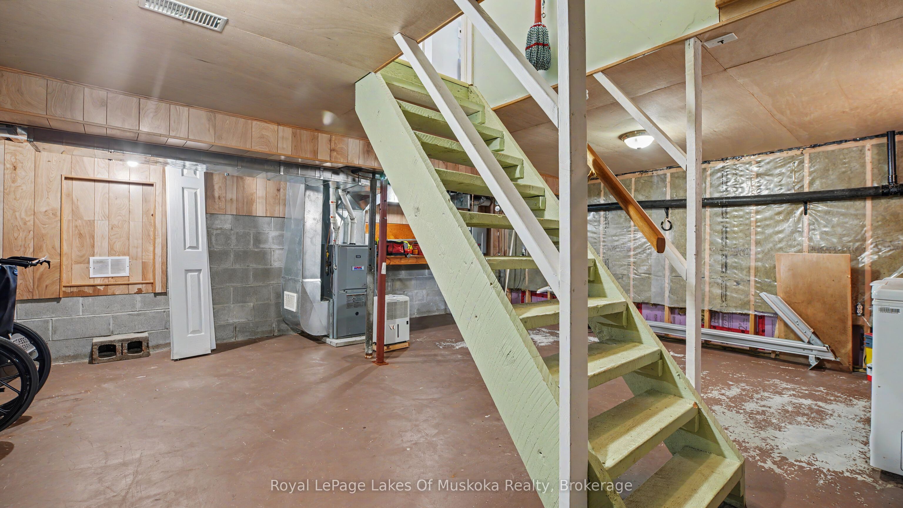 7 Maple Street Property Photo 14