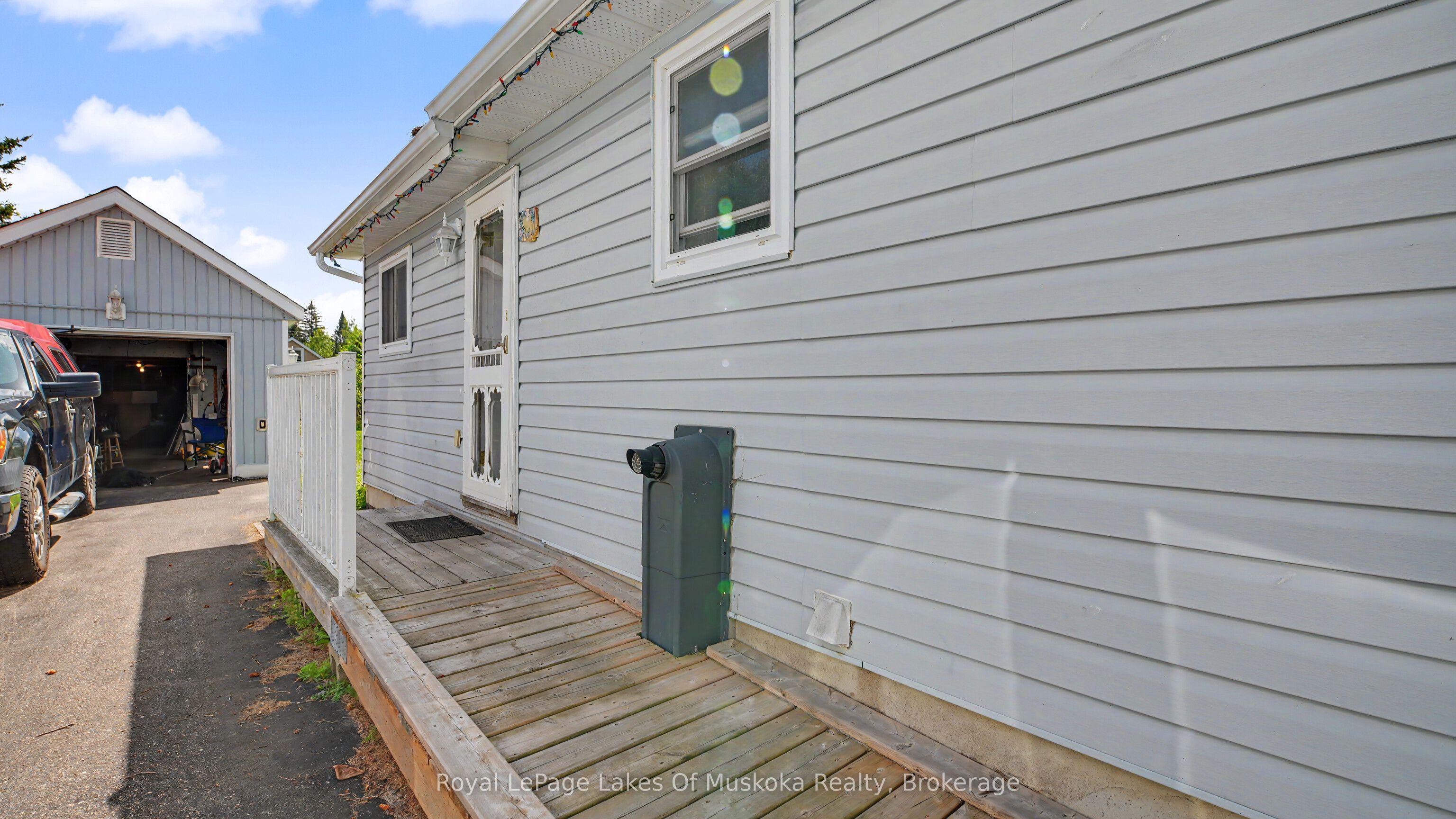 7 Maple Street Property Photo 16
