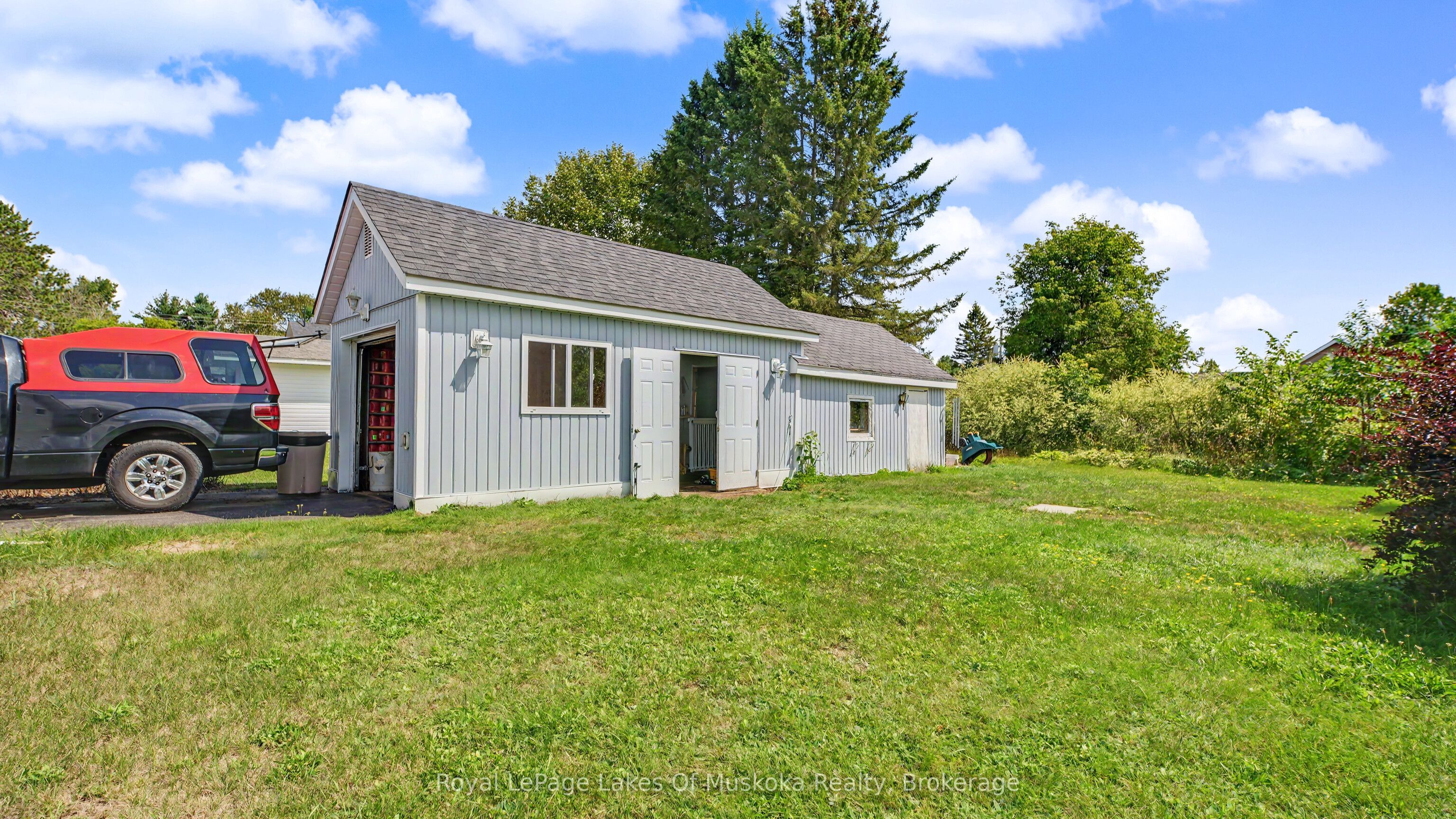 7 Maple Street Property Photo 17