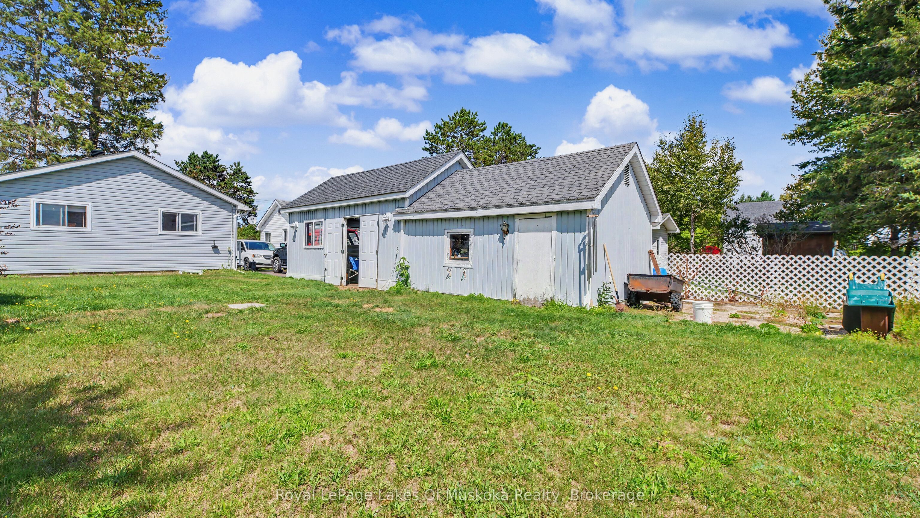 7 Maple Street Property Photo 19