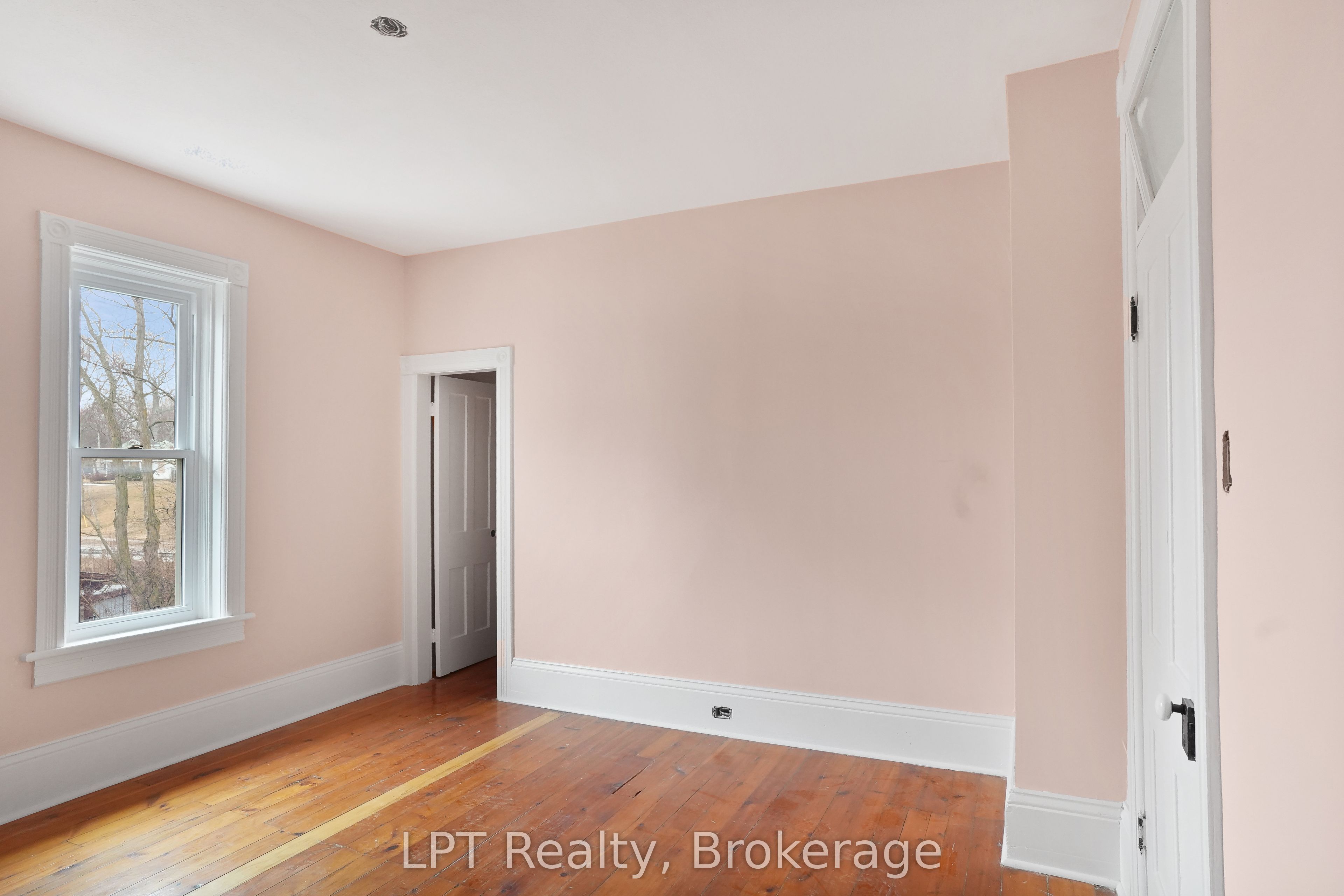254 High Street Property Photo 33