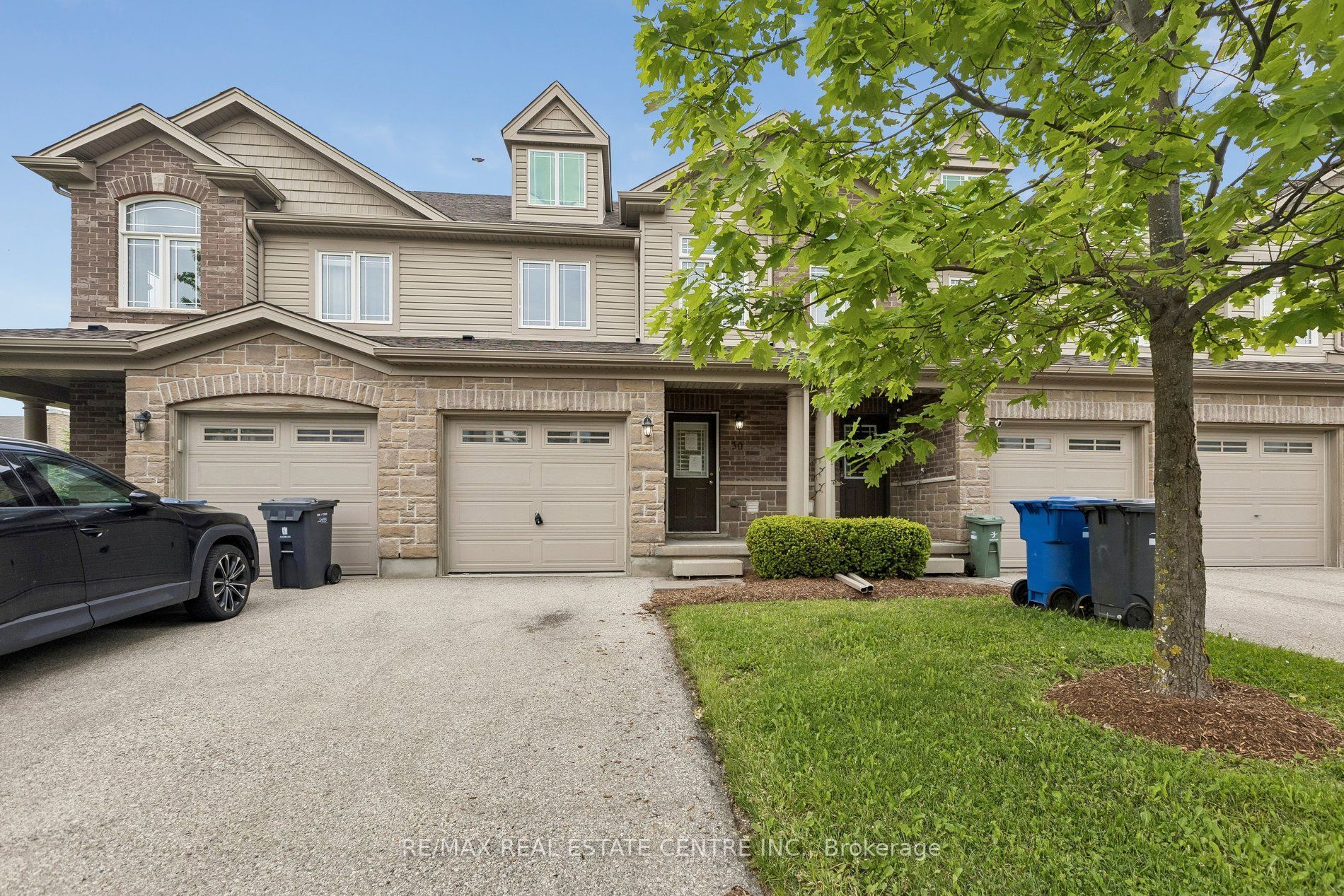30 Oldfield Drive 30 Property Photo 2