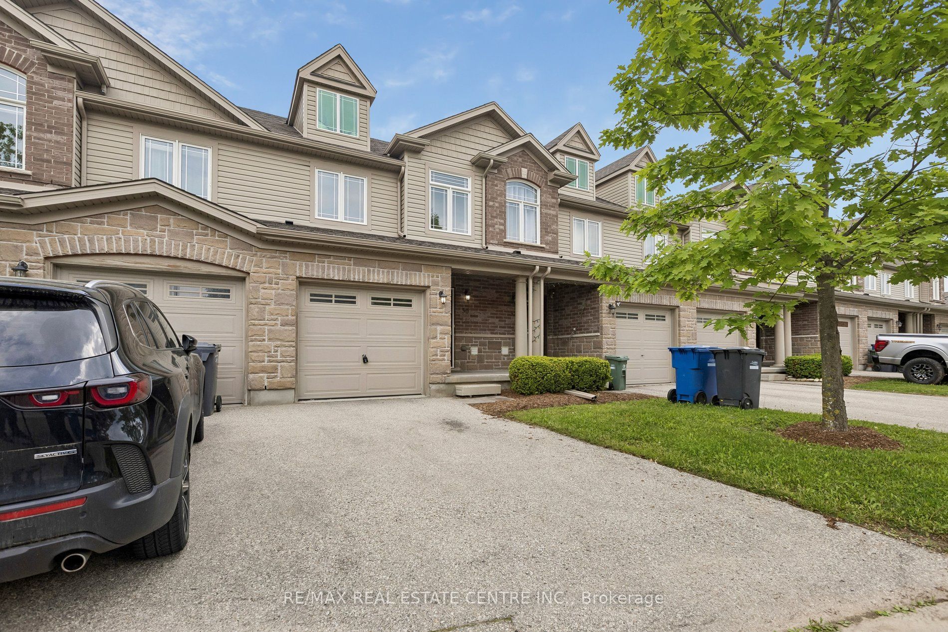 30 Oldfield Drive 30 Property Photo 3