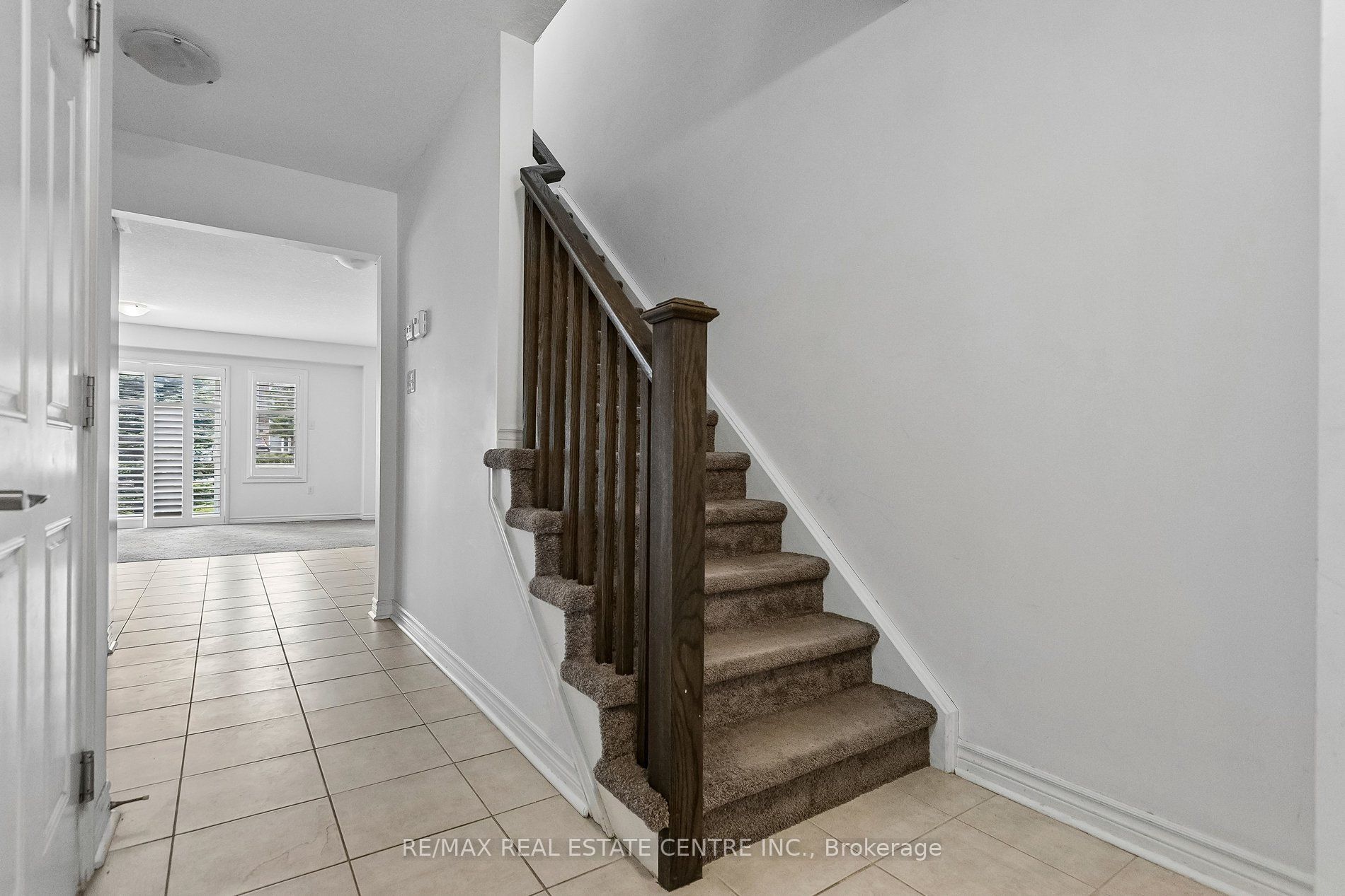 30 Oldfield Drive 30 Property Photo 7