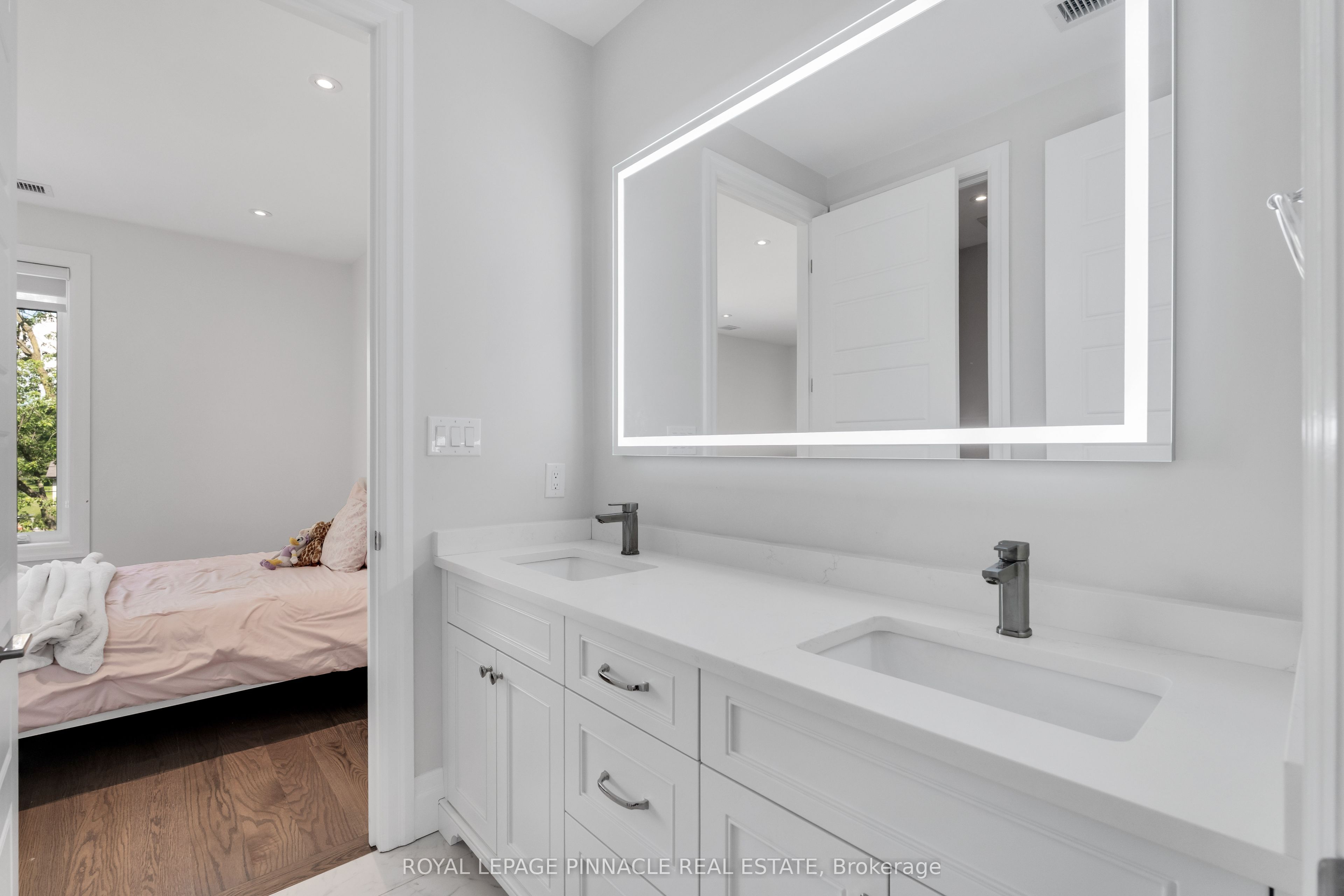 138 Woolwich Street S Property Photo 33